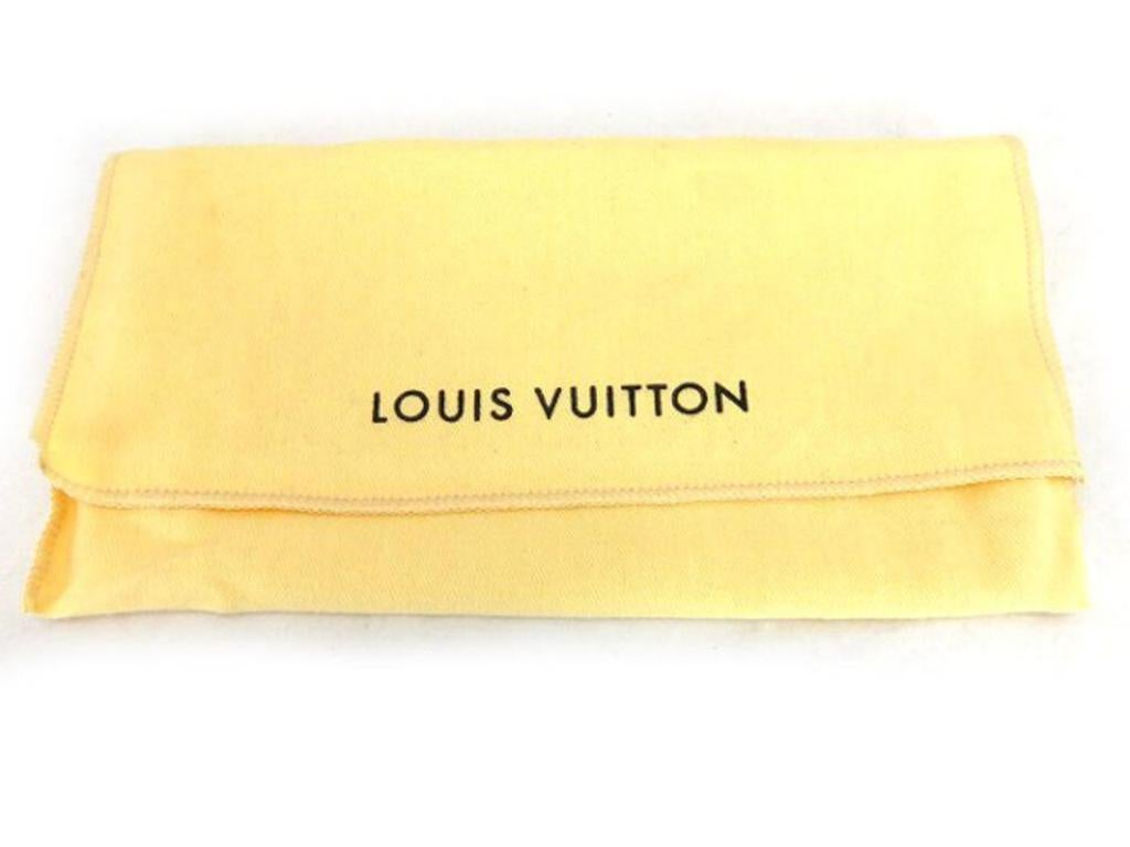 Louis Vuitton Black Noir Epi Leather Long Kisslock 219432 Wallet In Fair Condition For Sale In Forest Hills, NY