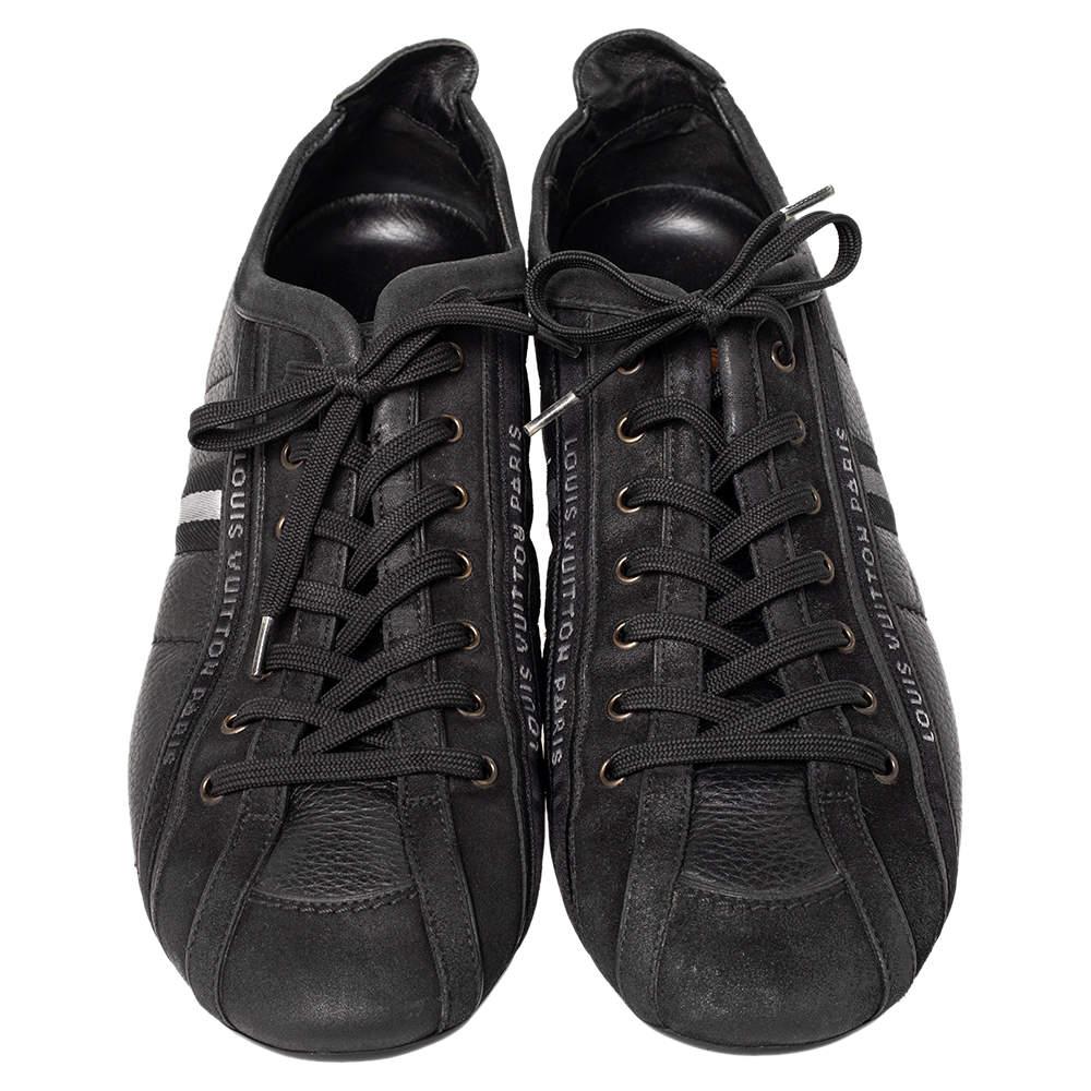 Add the luxe touch to your daily life with these Louis Vuitton sneakers. They are crafted from nubuck, as well as leather and set on rubber soles. Lace them up and pair them with your favorite casual outfit and go about your day with ease and
