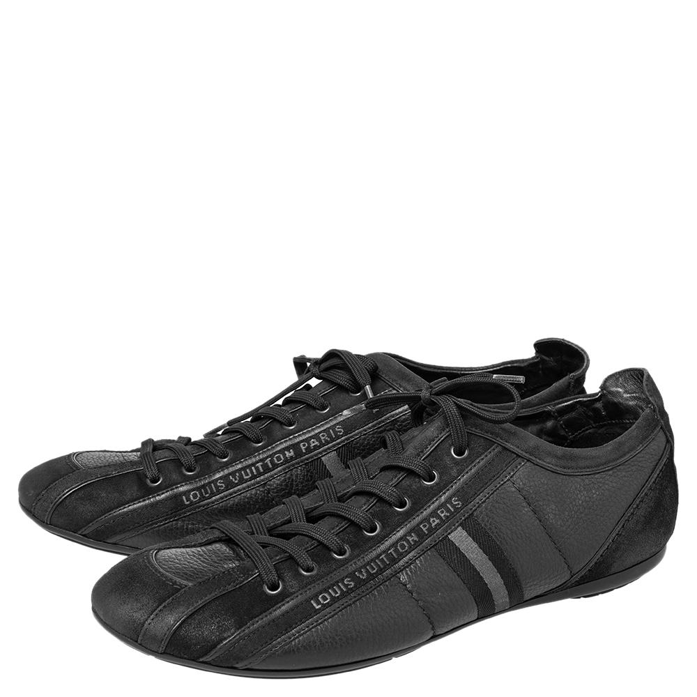 Louis Vuitton Black Nubuck And Leather Cosmos Low Top Sneakers Size 43.5 In Good Condition For Sale In Dubai, Al Qouz 2