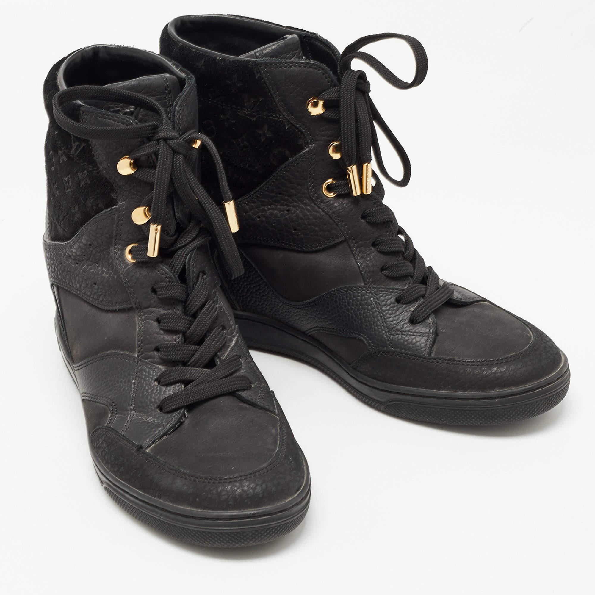 Louis Vuitton Black Nubuck Leather and Suede Cliff Sneakers Size 37 In Good Condition In Dubai, Al Qouz 2