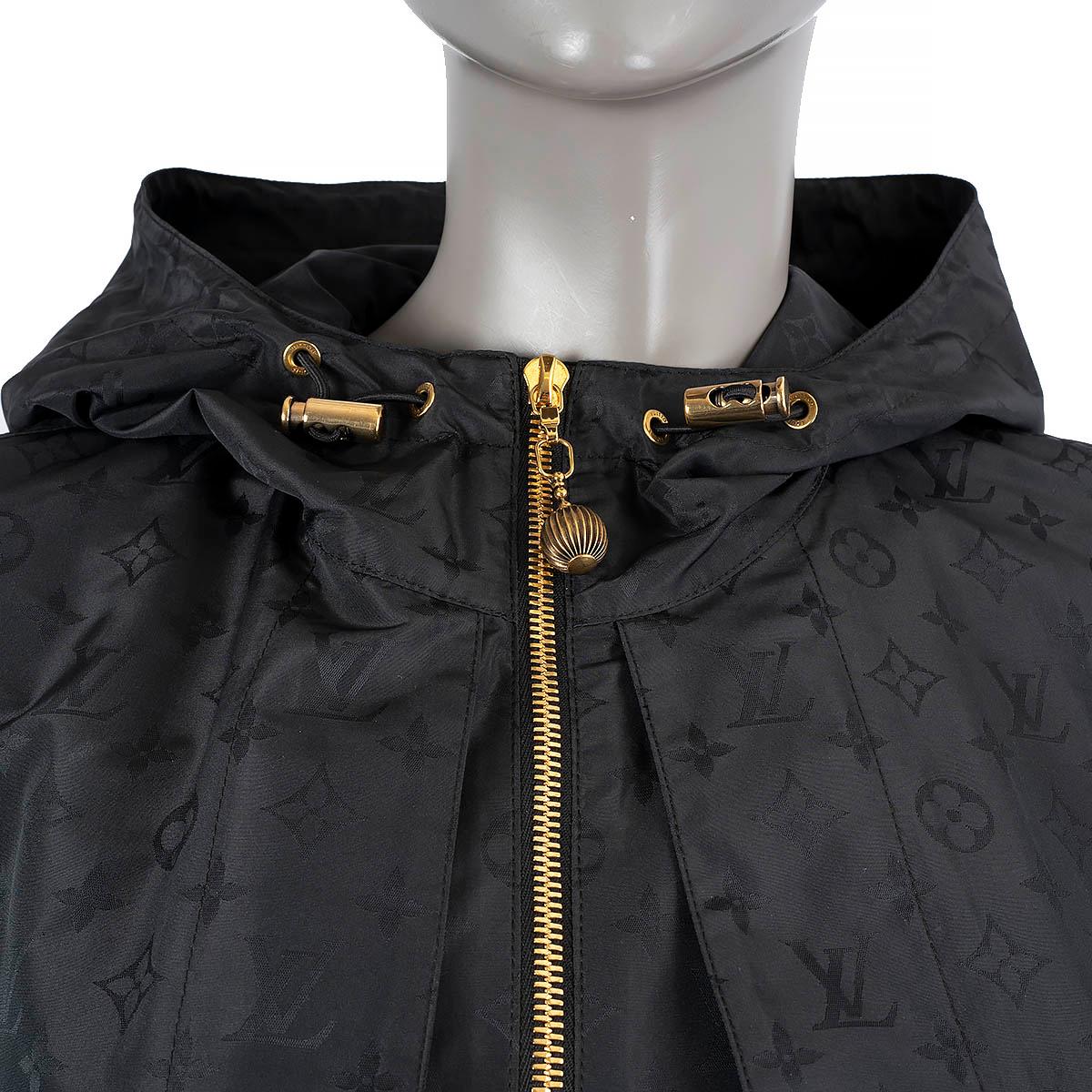 Women's LOUIS VUITTON black nylon 2022 MONOGRAM PARKA CAPE Jacket 36 XS For Sale