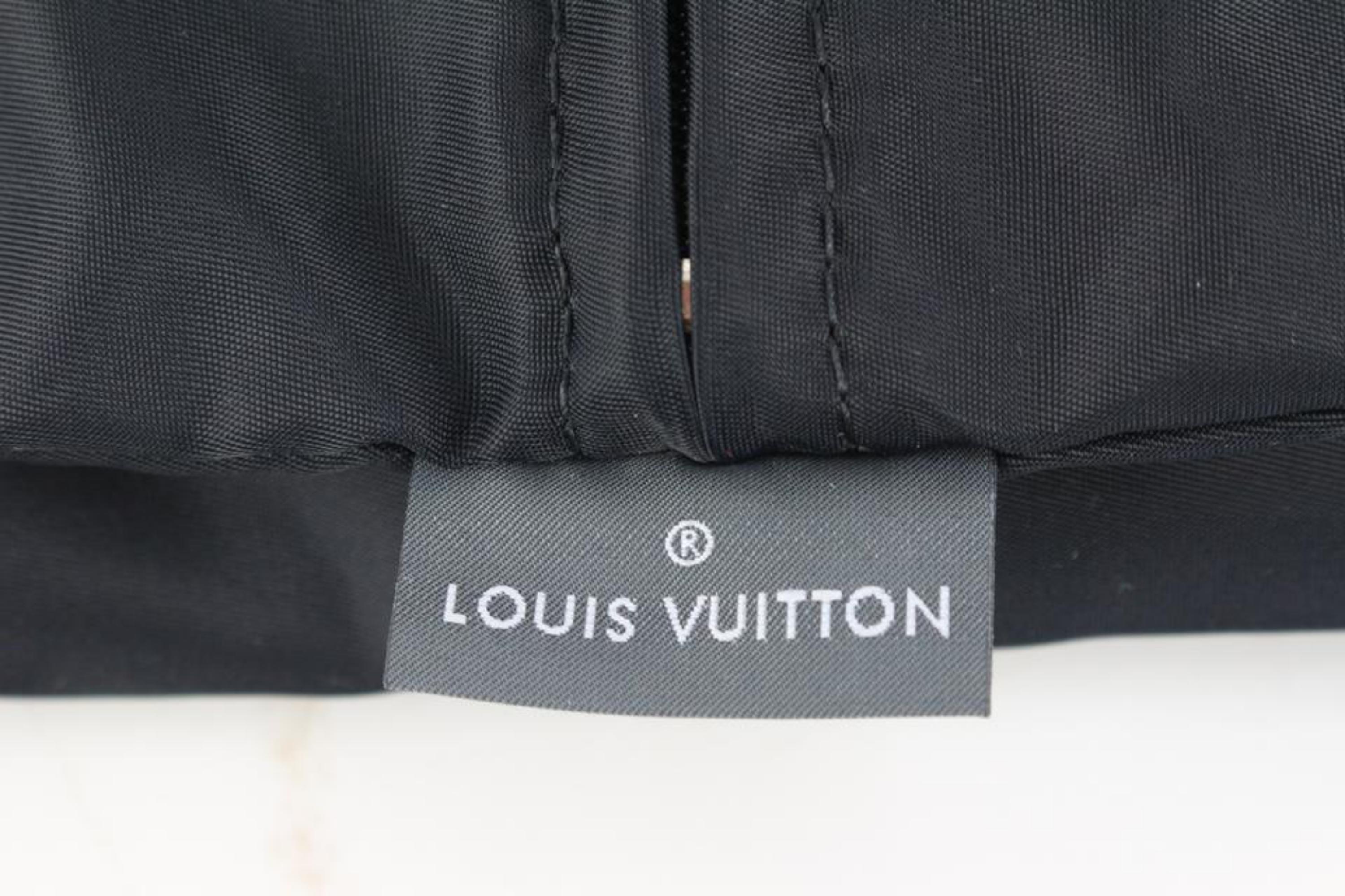 Louis Vuitton Black Nylon Garment Cover with Hanger 16lk616s For Sale 3