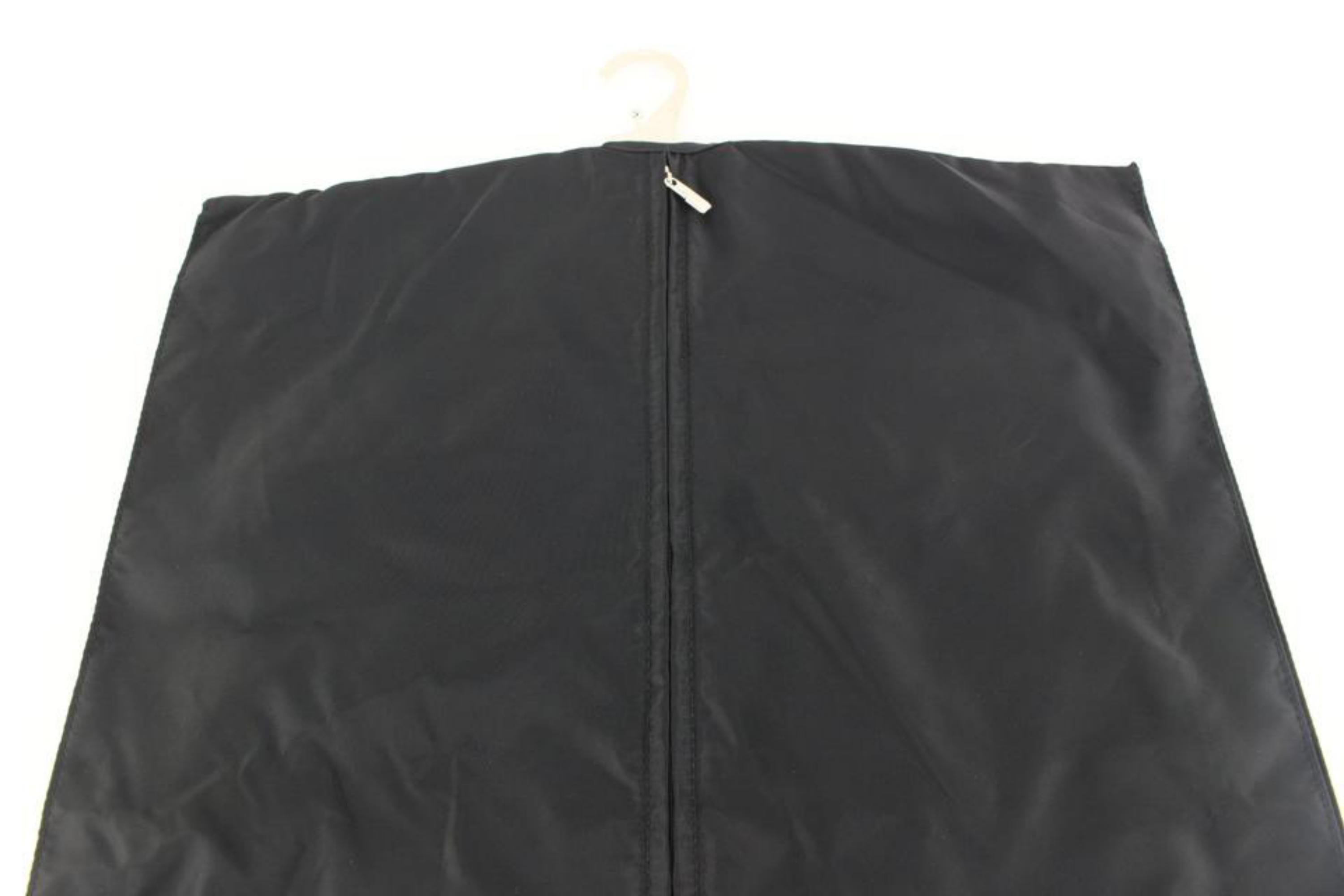 Louis Vuitton Black Nylon Garment Cover with Hanger 16lk616s For Sale 5