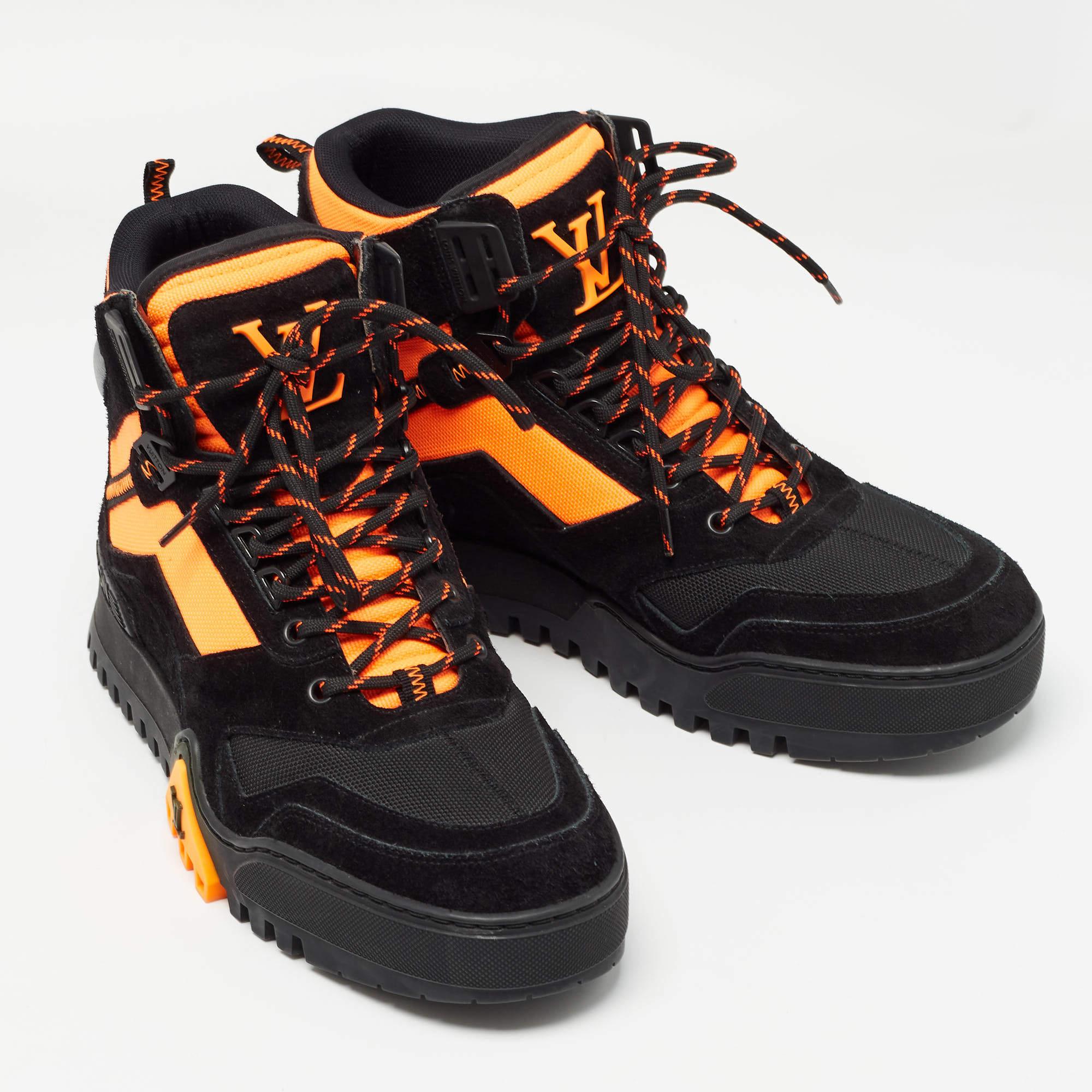 Men's Louis Vuitton Black/Orange Suede and Canvas LV Hiking Boots Size 42 For Sale