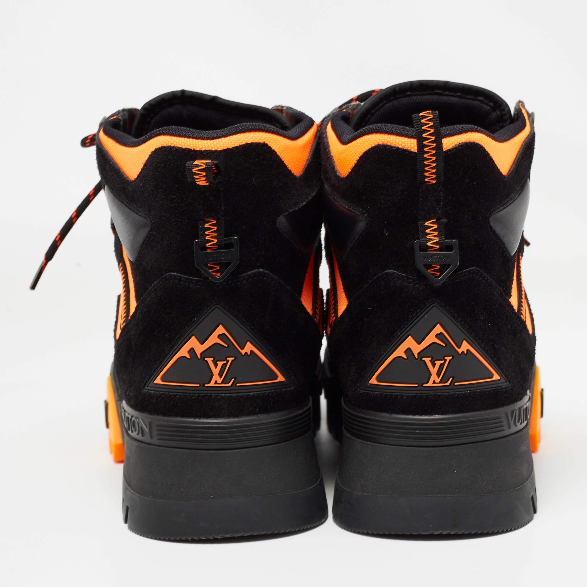 Louis Vuitton Black/Orange Suede and Canvas LV Hiking Boots Size 42 For Sale 1
