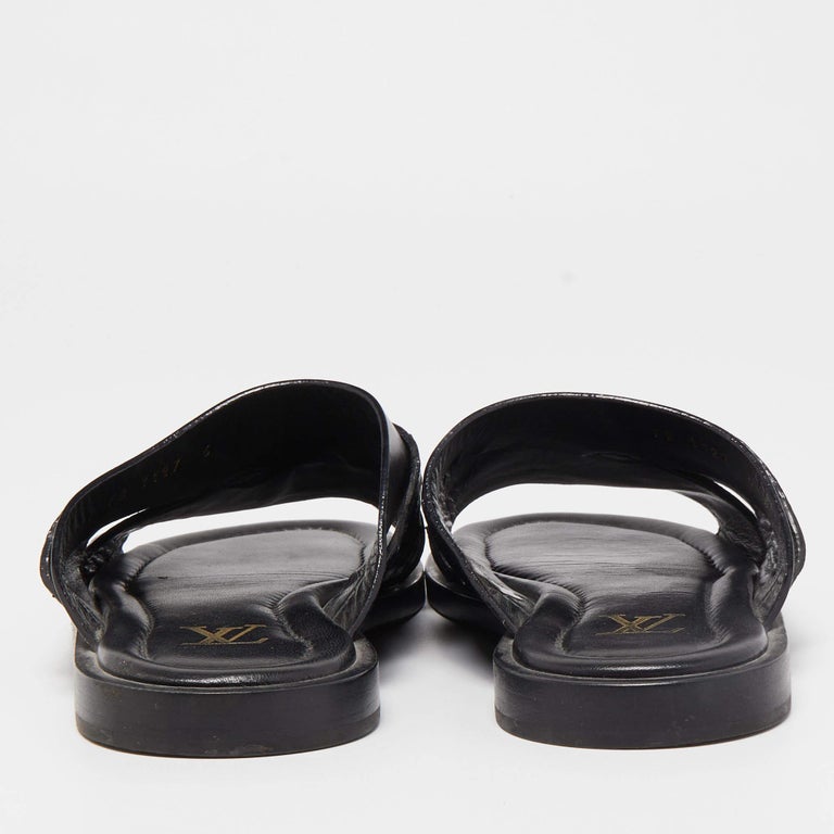 Louis Vuitton Black Ostrich Leather Foch Sandals For Sale at 1stDibs