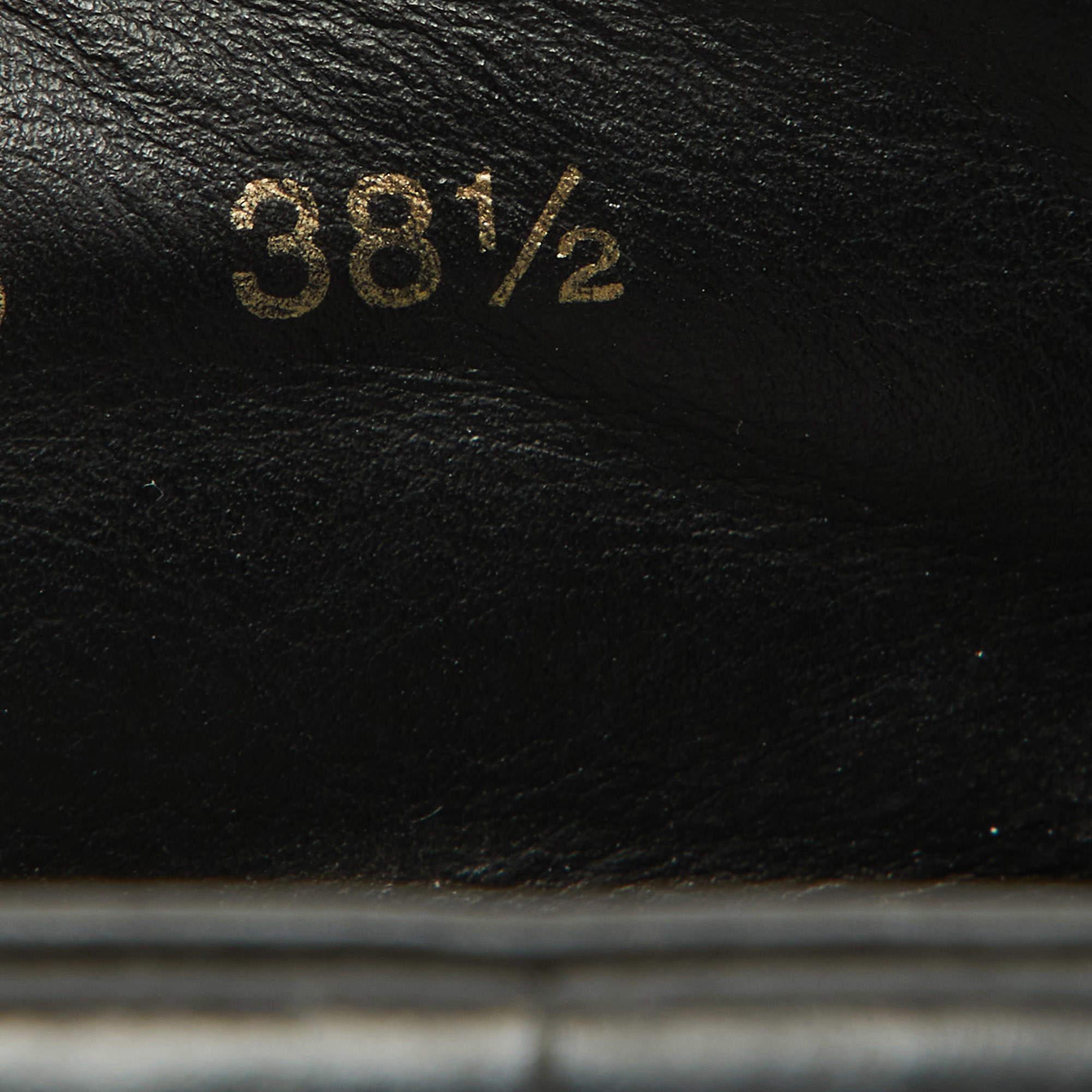 Louis Vuitton - Sneakers da passerella in pelle e vernice nera - misura 38,5 in vendita 2