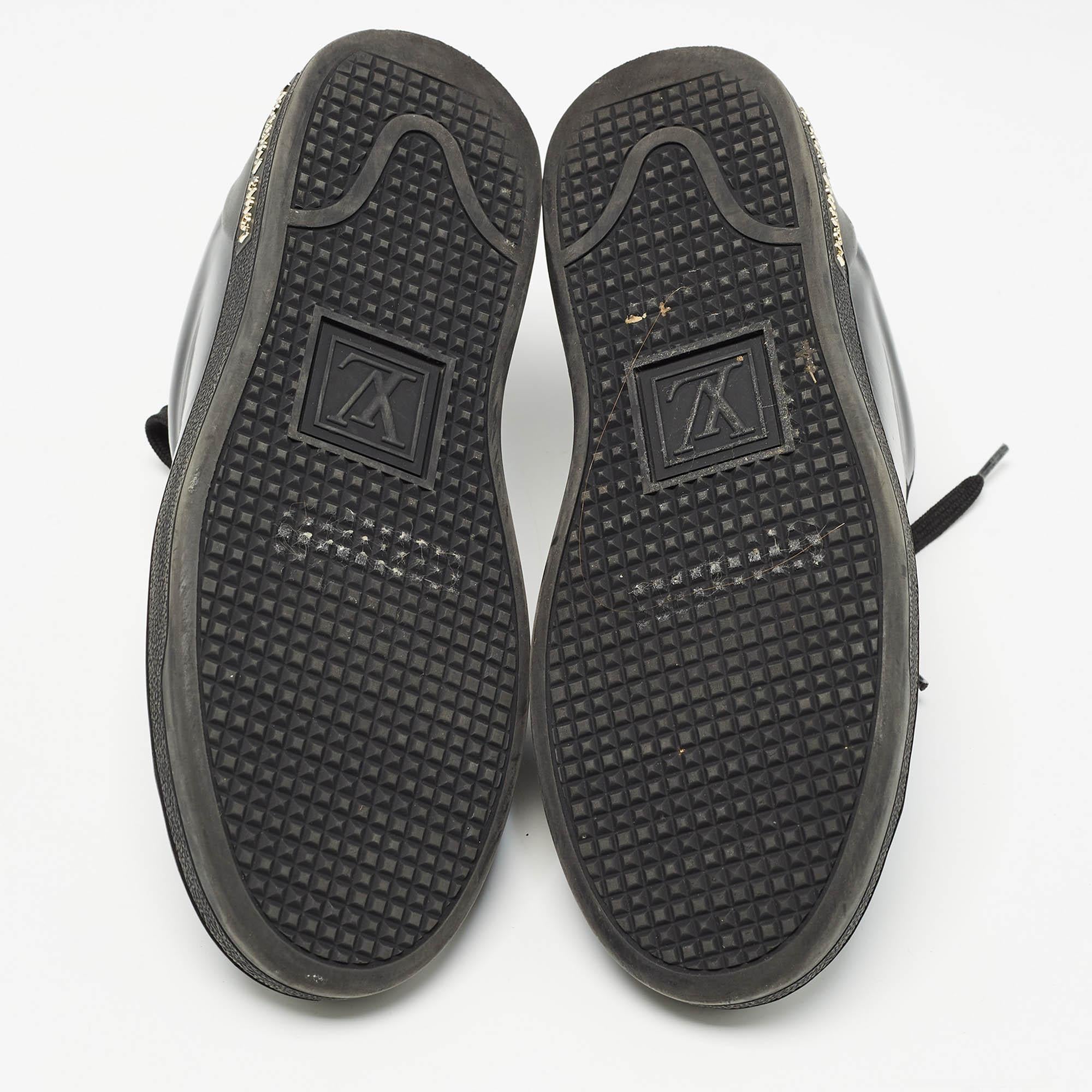 Louis Vuitton Patent Black Frontrow  Baskets Taille 35 en vente 1
