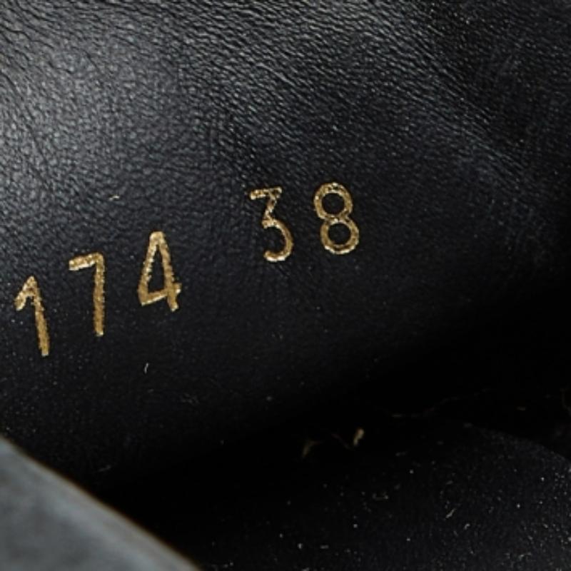 Louis Vuitton Schwarze Slip On Turnschuhe aus Lackleder und Wildleder mit Nieten Größe 38 im Angebot 3
