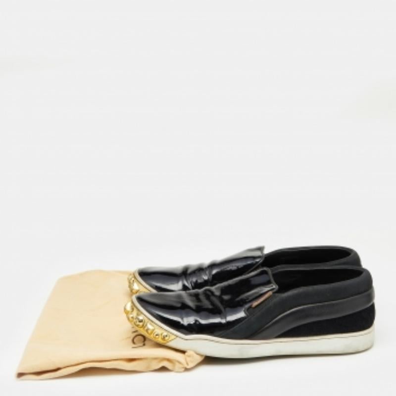Louis Vuitton Schwarze Slip On Turnschuhe aus Lackleder und Wildleder mit Nieten Größe 38 im Angebot 5