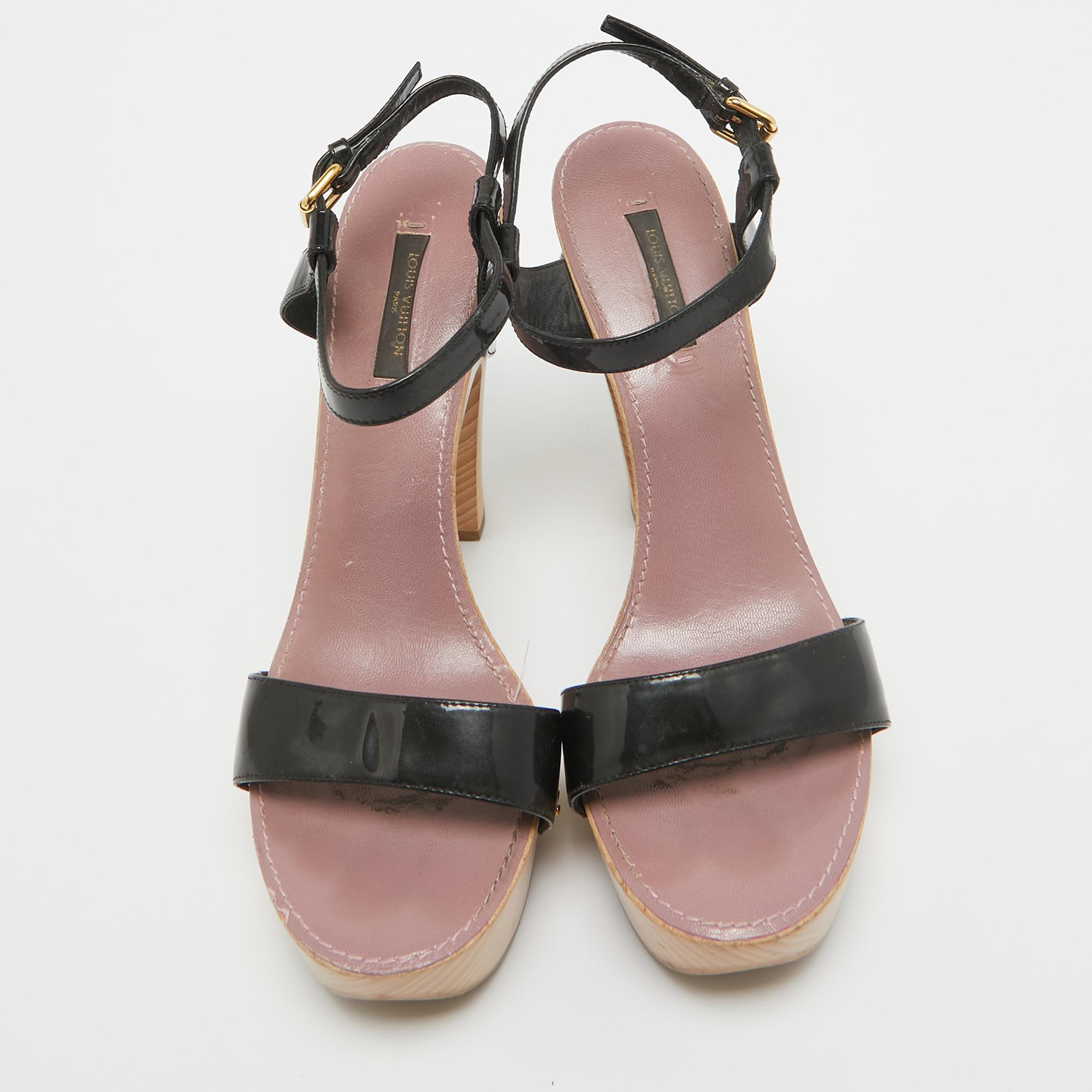 Louis Vuitton Negro Charol  Sandalias con correa en el tobillo talla 38 Beige en venta