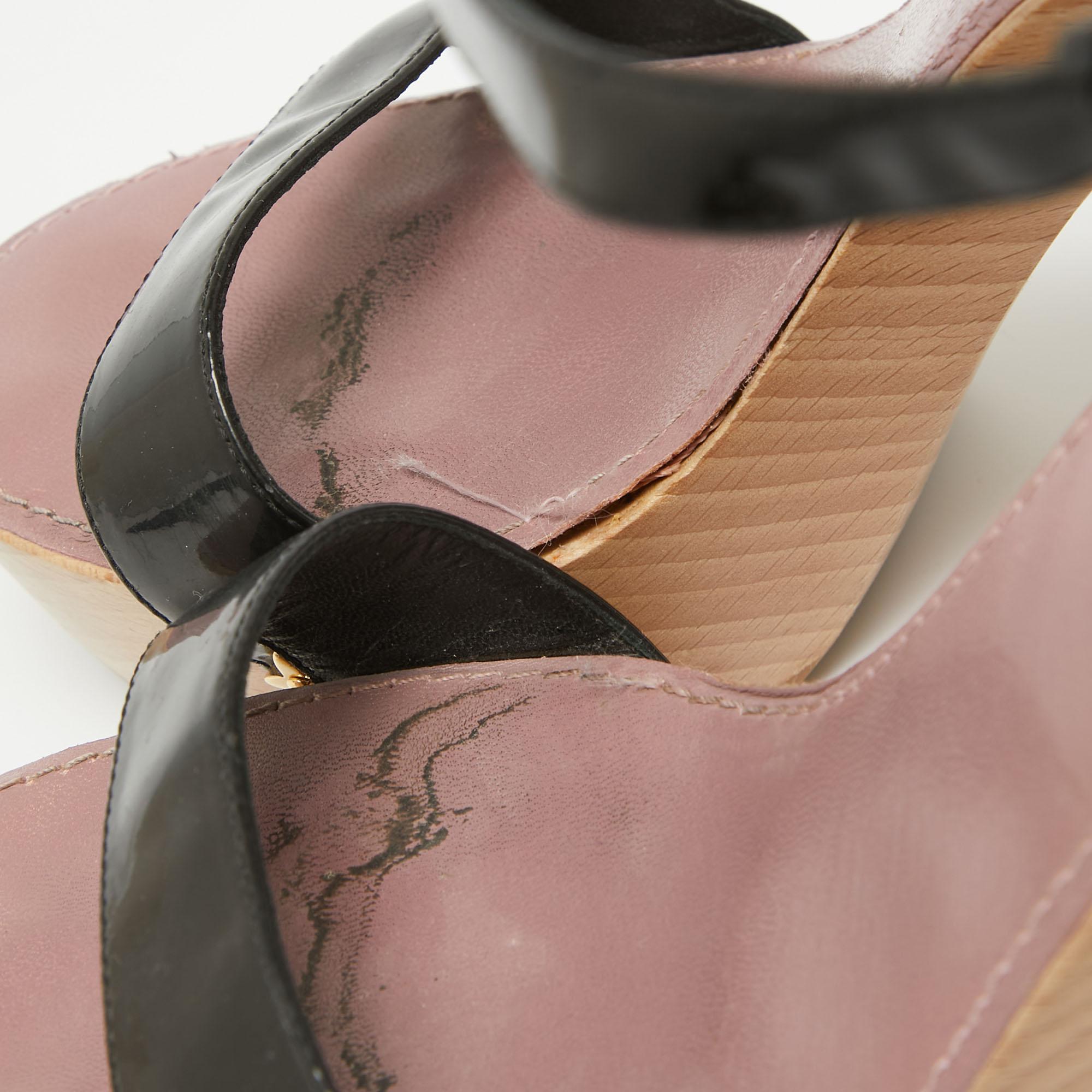 Louis Vuitton Negro Charol  Sandalias con correa en el tobillo talla 38 en venta 3