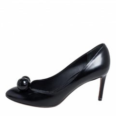 Louis Vuitton Black Patent Leather Betty Pumps Size 36.5
