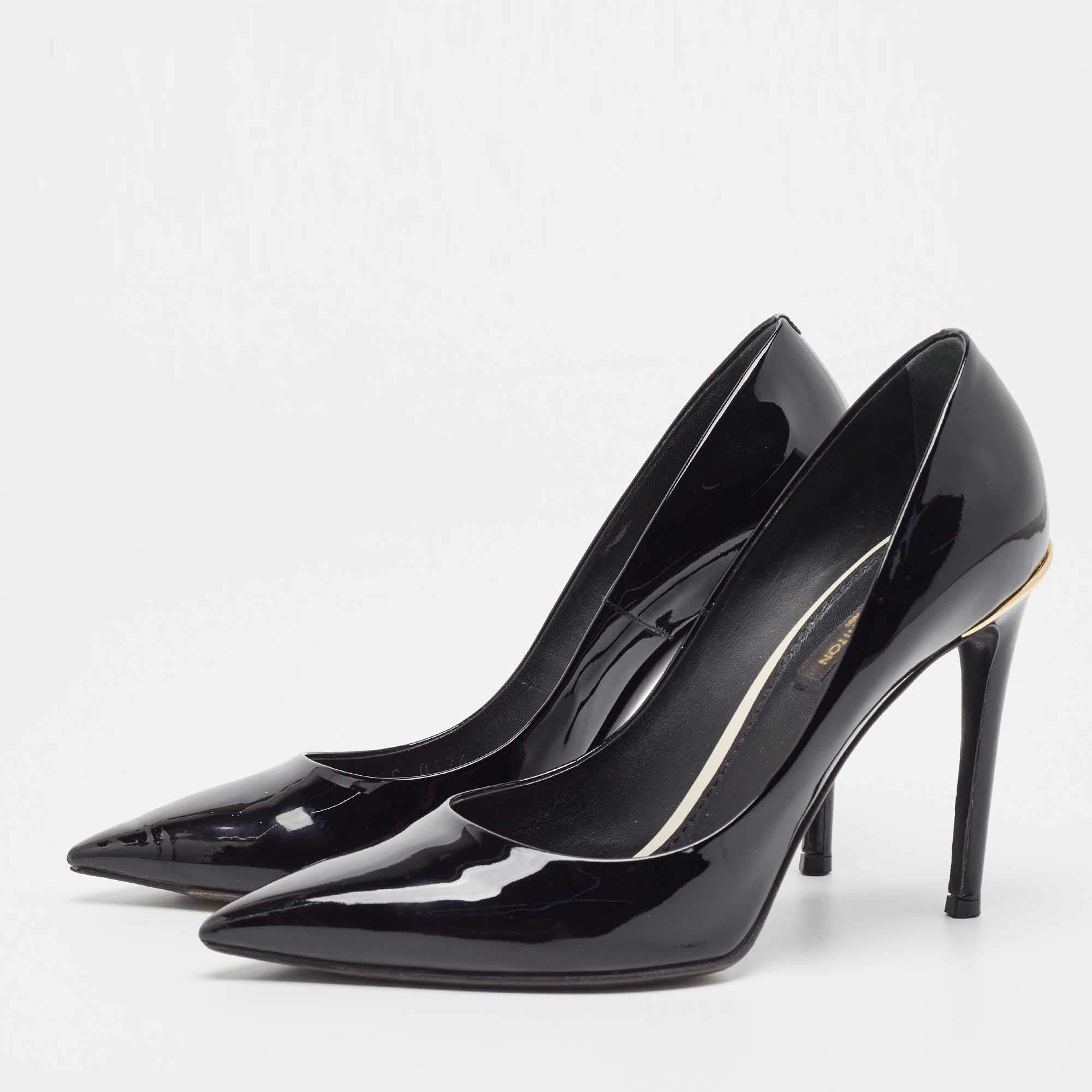 Louis Vuitton Black Patent Leather Eyeline Pumps Size 38 For Sale at