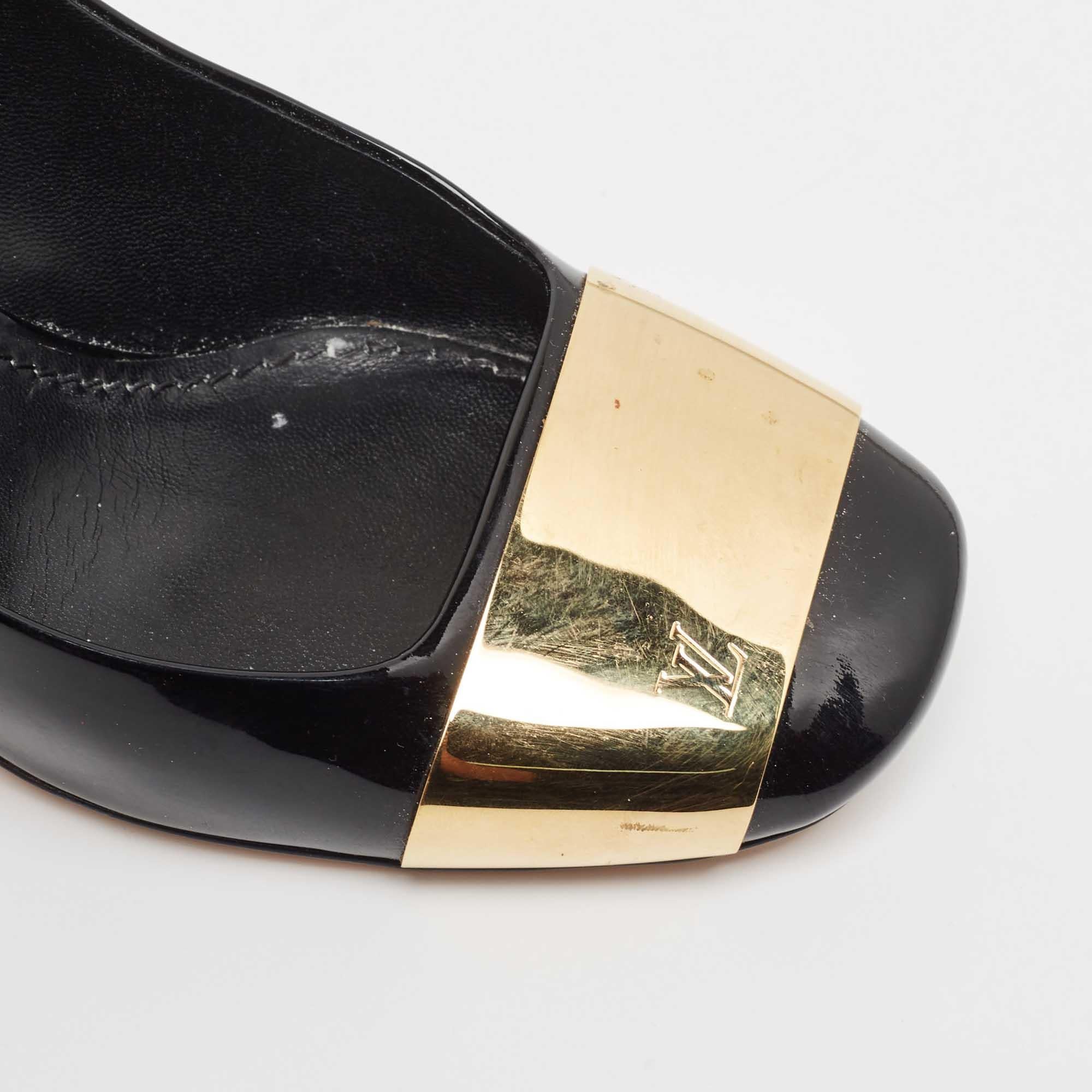 Louis Vuitton Black Patent Leather Gold Plate Block Heel Pumps Size 36 For Sale 1