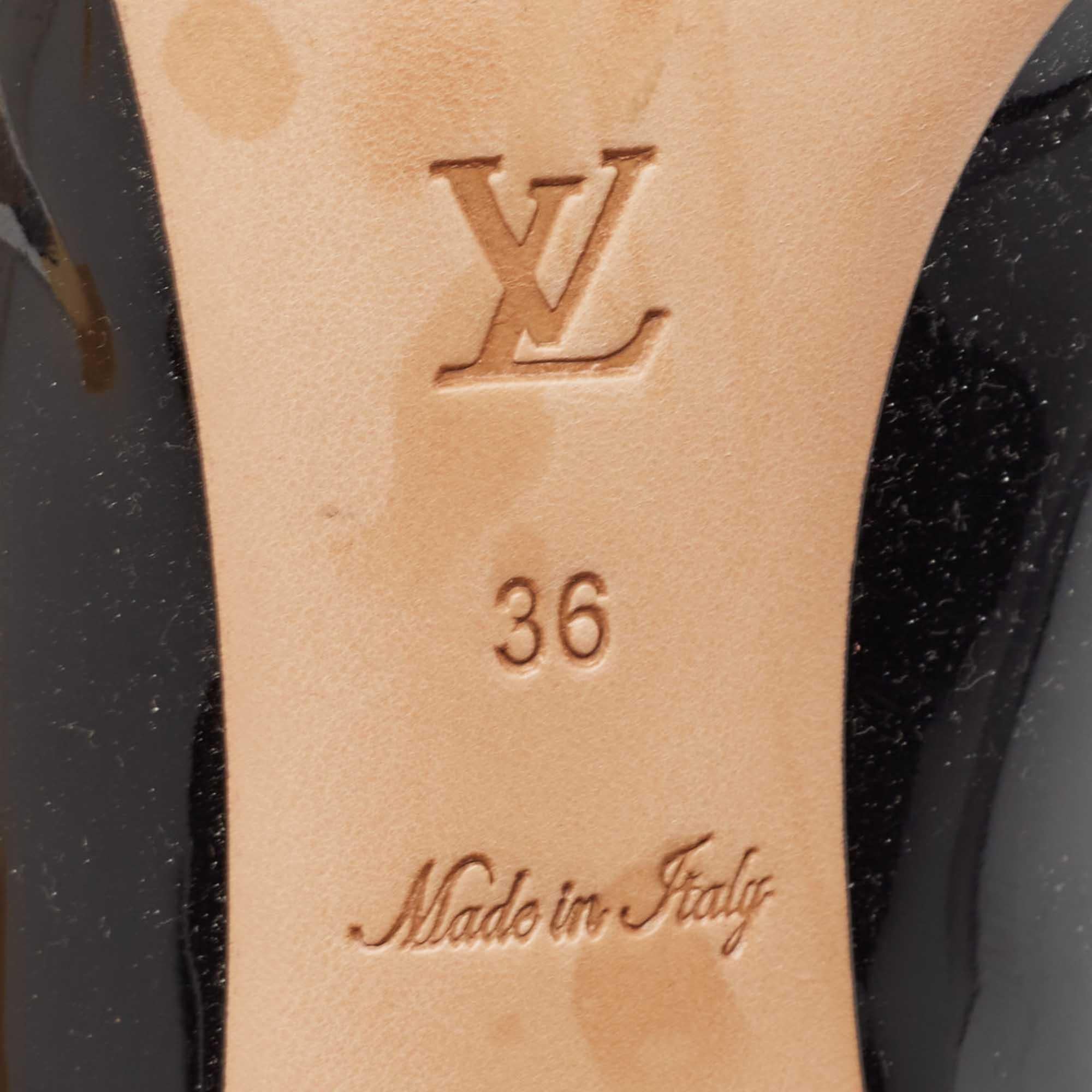 Louis Vuitton Black Patent Leather Gold Plate Block Heel Pumps Size 36 For Sale 3