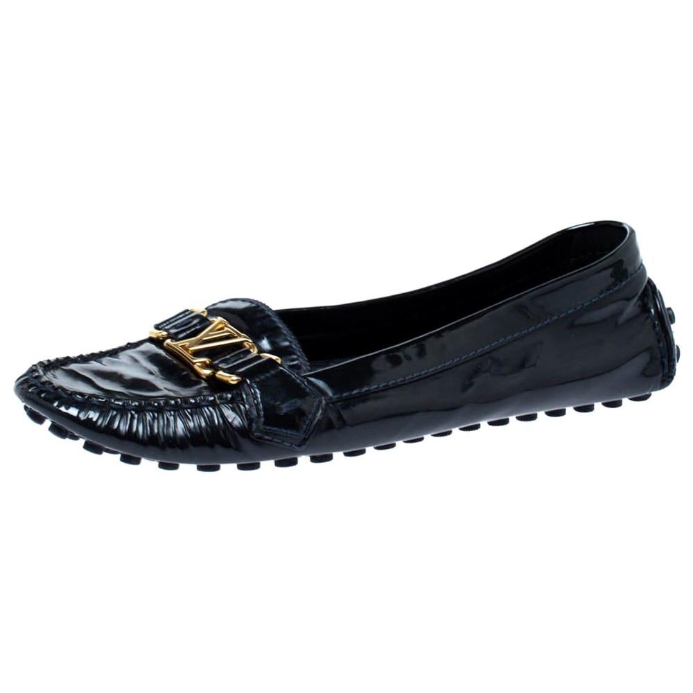 Black Patent Leather Slip-On Shoes with Mid-Strap Loafer Design 41/7