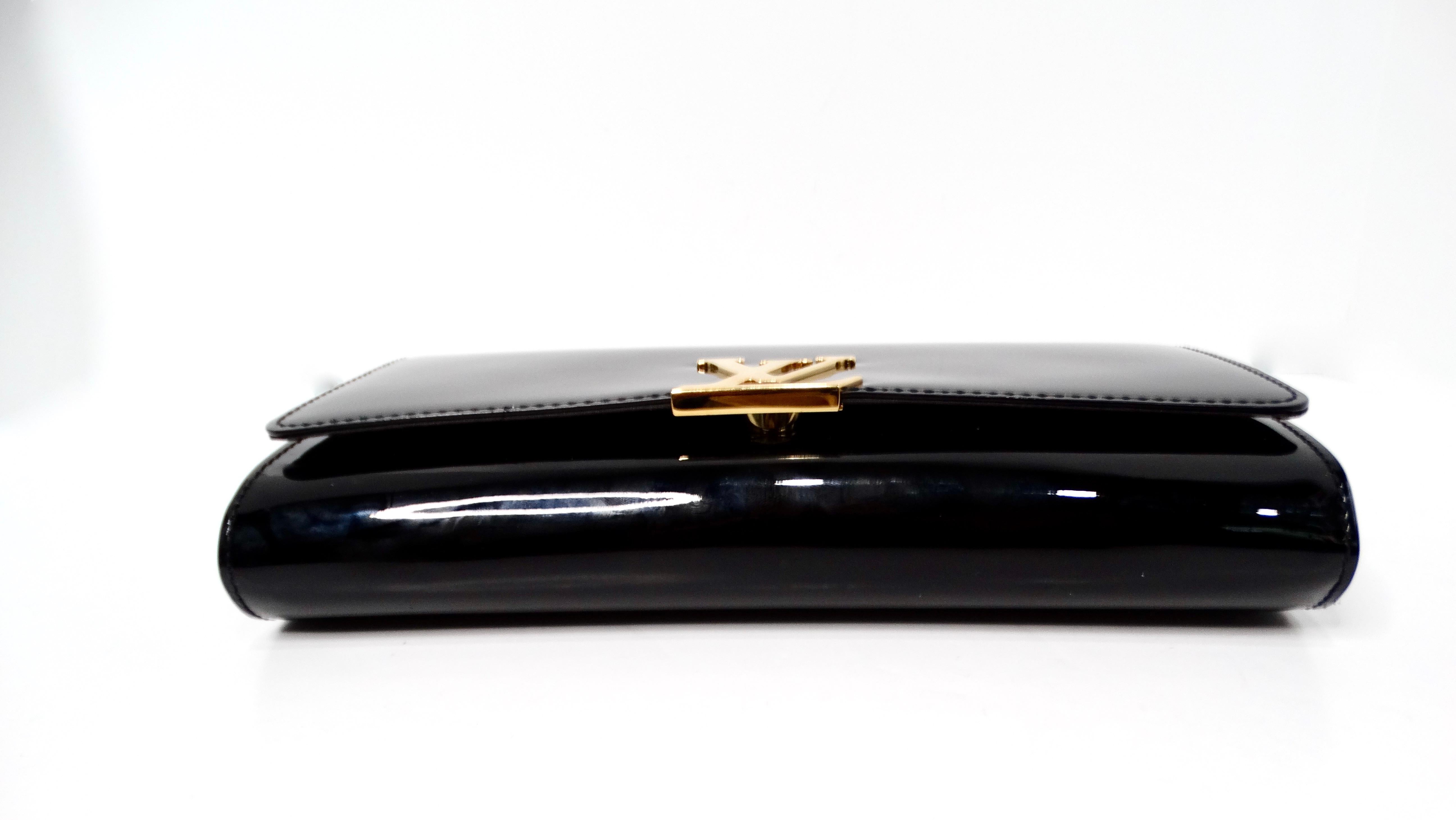 Louis Vuitton Black Patent Leather Louise Clutch in vendita 1