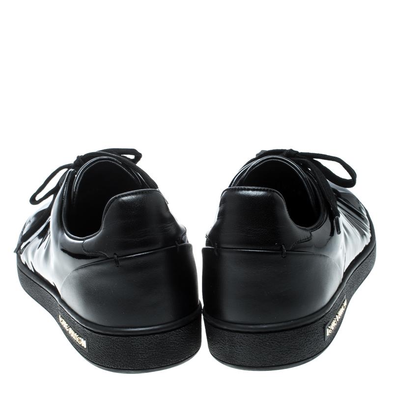 Louis Vuitton Black Patent Leather Low Top Sneakers Size 39.5 In Good Condition In Dubai, Al Qouz 2