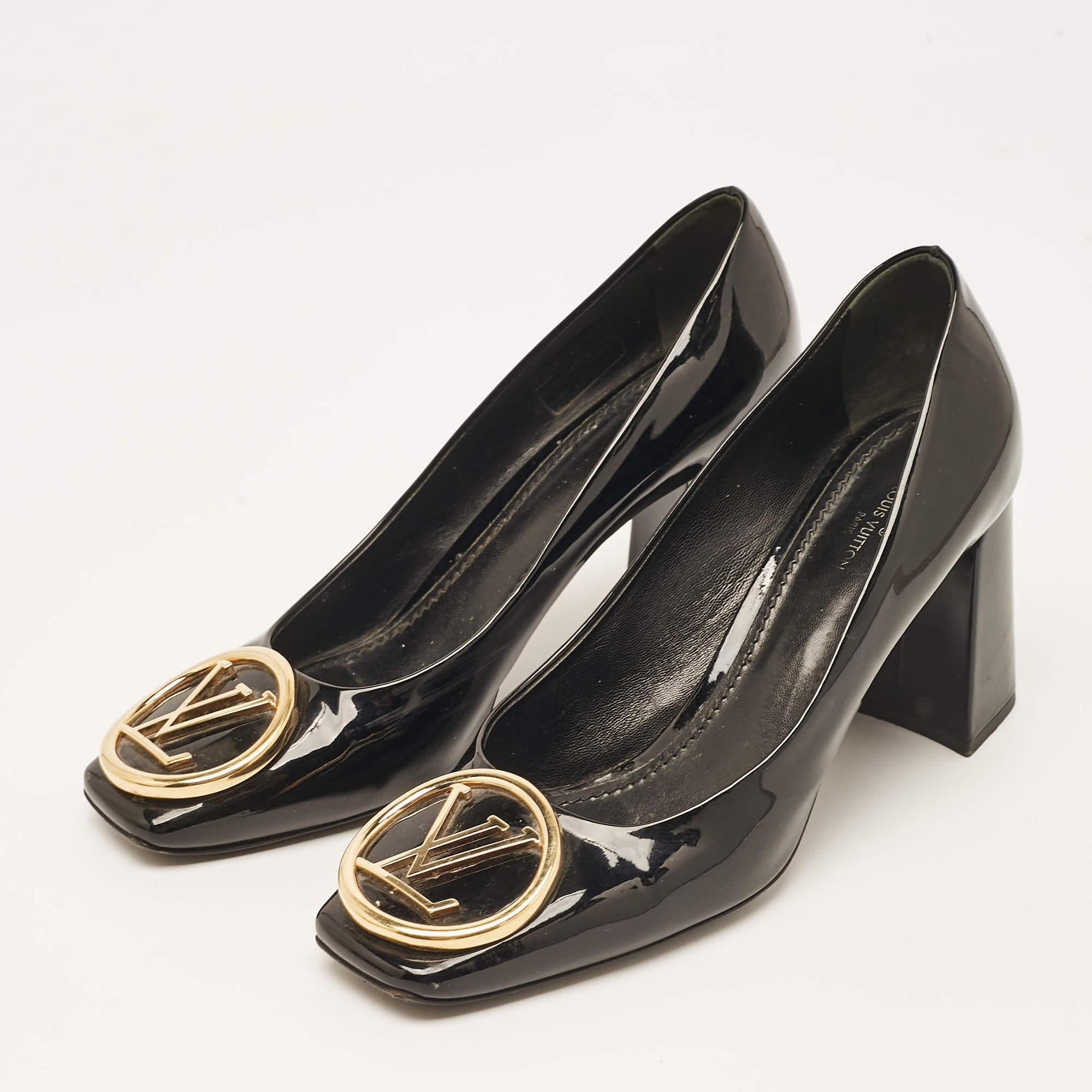 Discover footwear elegance with these LV womens pumps. Meticulously designed  these heels marry fashion and comfort  ensuring you shine in every setting.