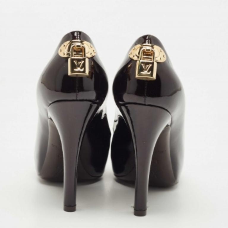 Louis Vuitton in pelle verniciata nera Oh davvero! Pompe taglia 35,5 in vendita 1