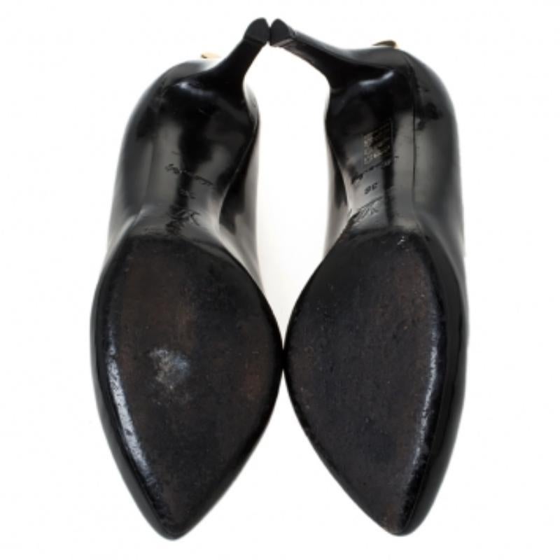 Louis Vuitton charol negro ¡Oh de verdad! Bombas Talla 36 en Bastante bueno estado para la venta en Dubai, Al Qouz 2