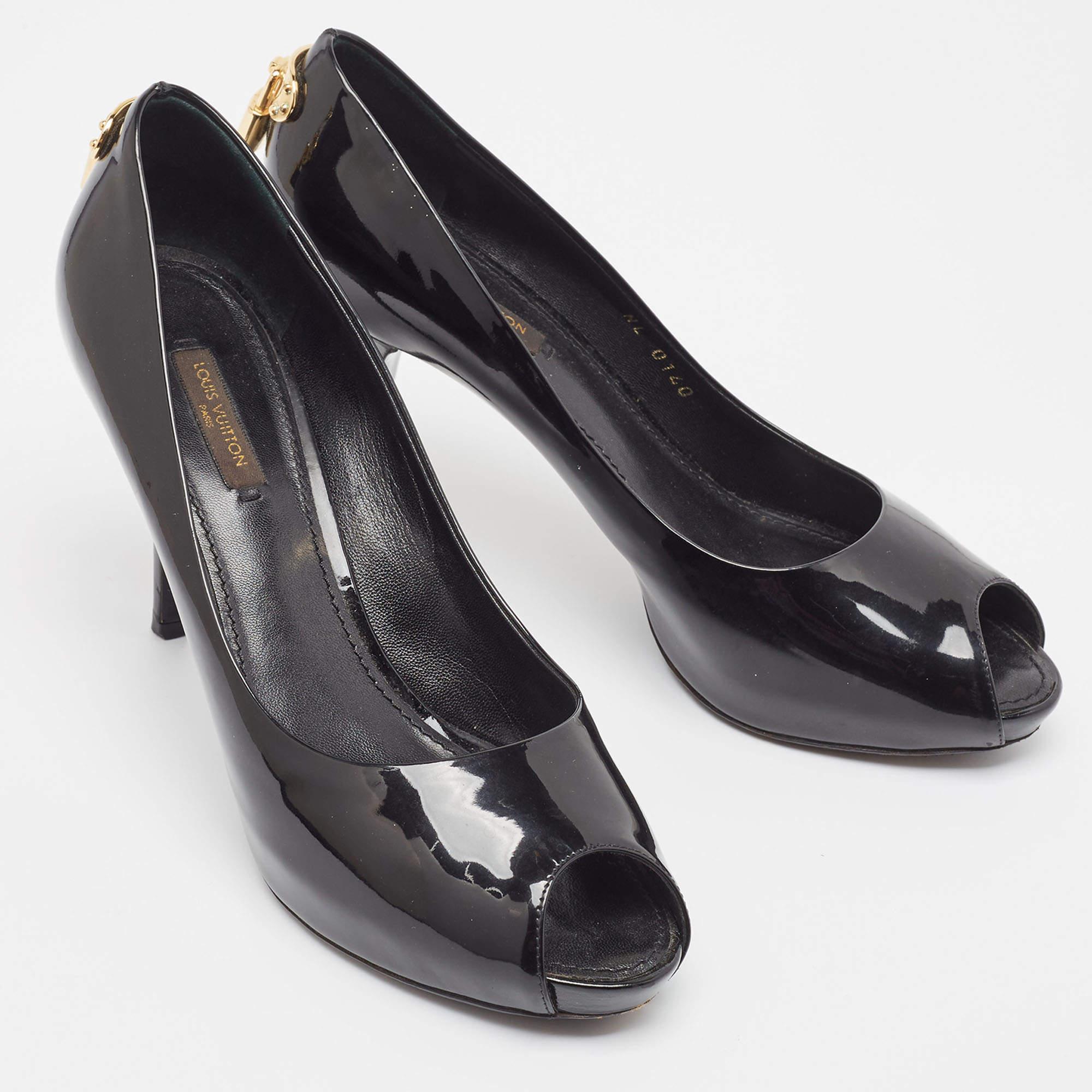 Louis Vuitton Black Patent Leather Oh Really! Pumps Size 38.5 For Sale 1