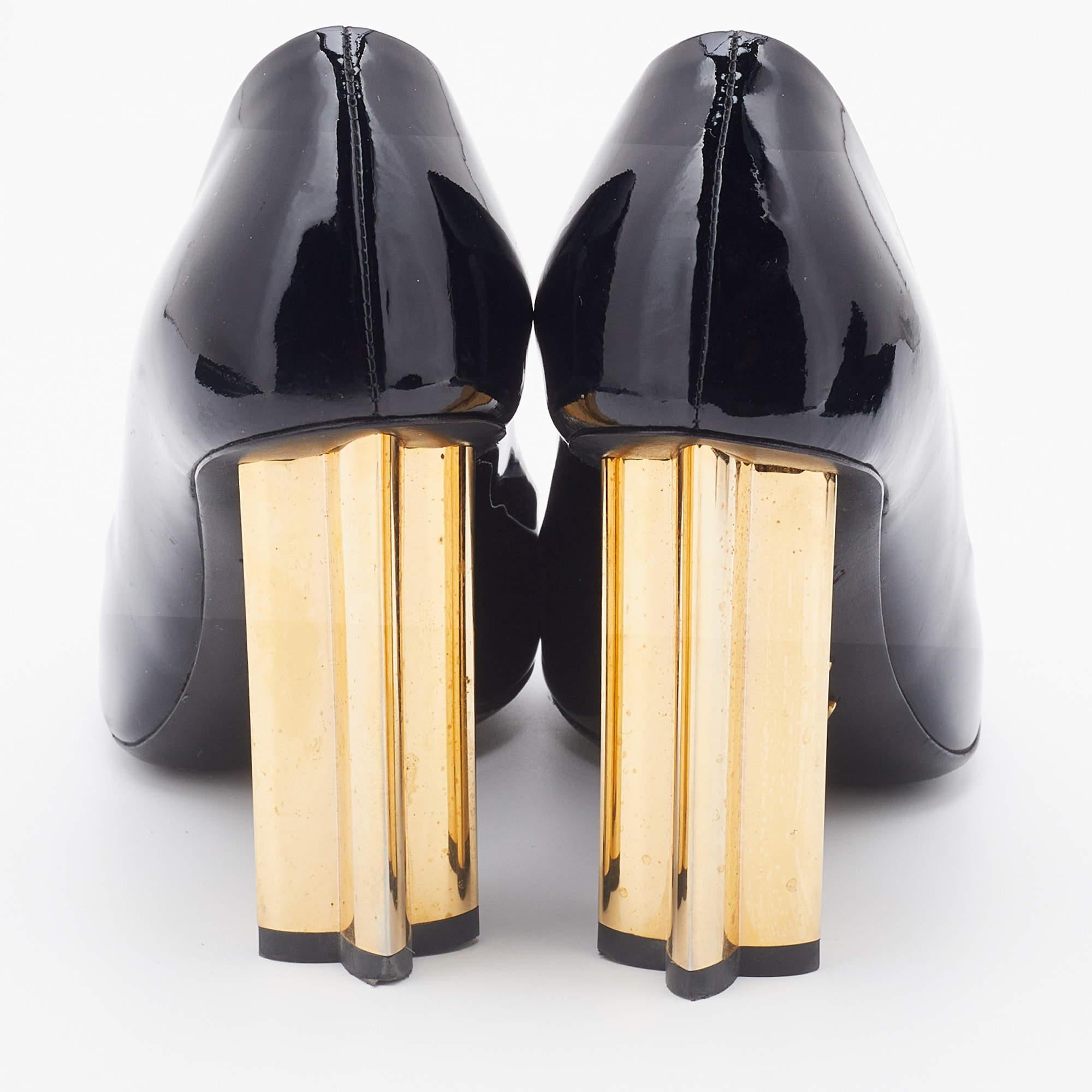 Louis Vuitton Black Patent Leather Round Toe Block Heel Pumps Size 36 For Sale 2