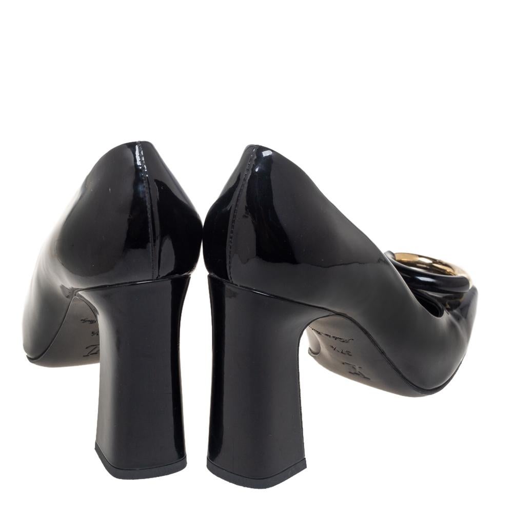 Louis Vuitton Schwarze Lackleder-Pumps mit quadratischer Zehe Größe 37,5 Damen