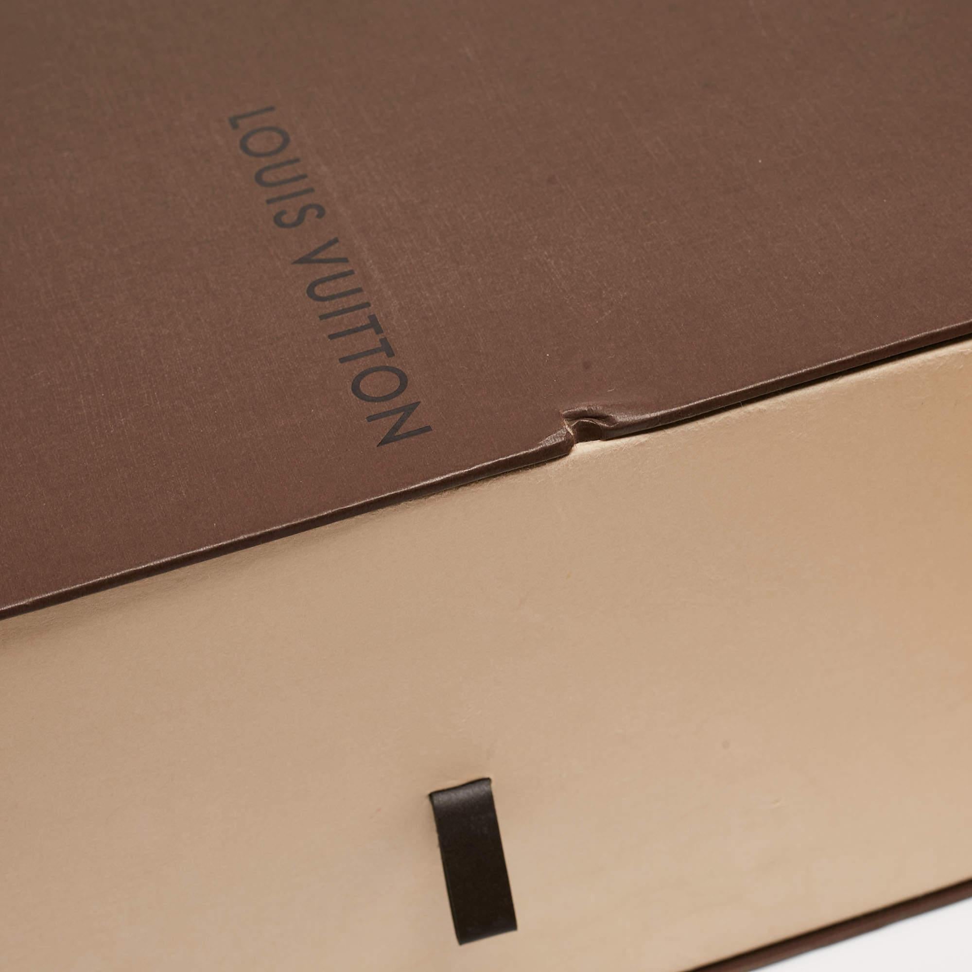 Louis Vuitton Black Patent Lock It Pumps Size 38 For Sale 4