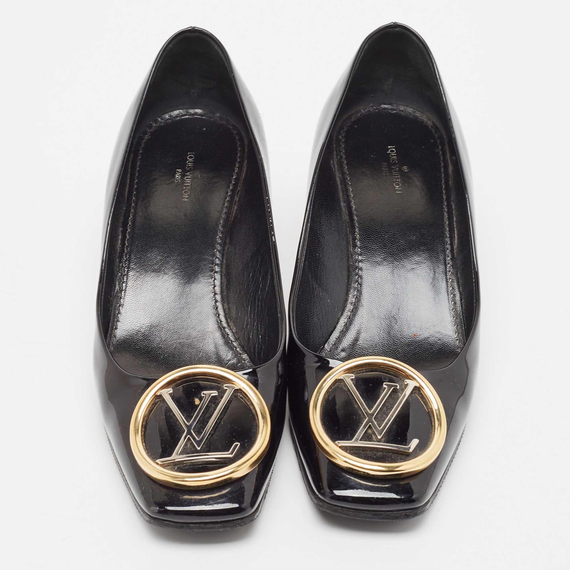 Louis Vuitton Madeleine Pumps aus schwarzem Lackleder Größe 38 Damen im Angebot