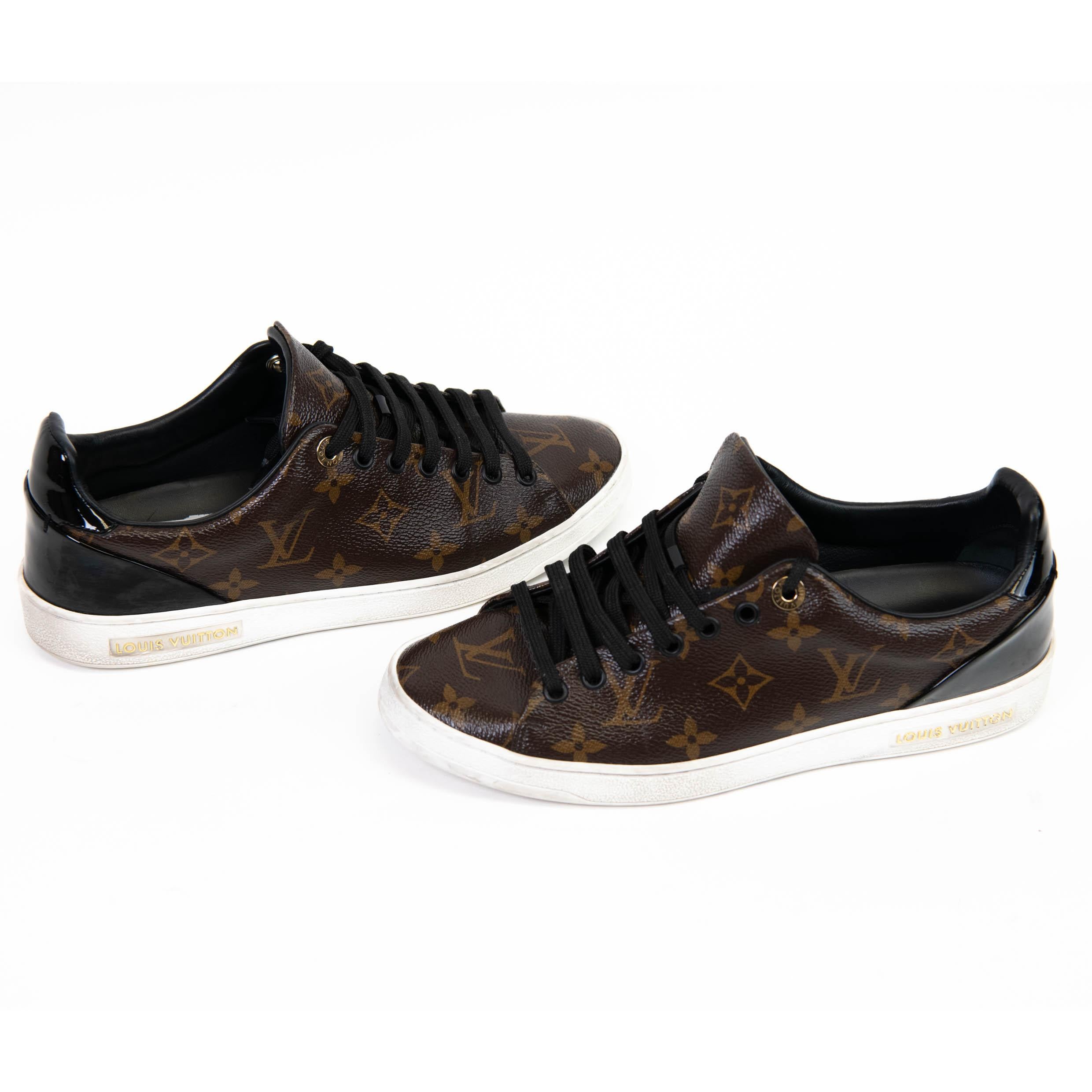 100% Authentic

These stylish sneakers feature the classic LV monogram with a black patent leather trim. These sneakers feature black laces, a monogram coated canvas tongue and sturdy rubber soles that are white.

Very Good Condition- Wear to
