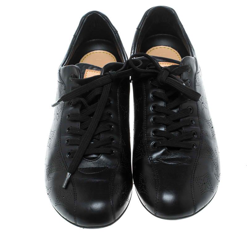 Louis Vuitton Black Perforated Leather Low Top Sneakers Size 39.5 In Good Condition In Dubai, Al Qouz 2