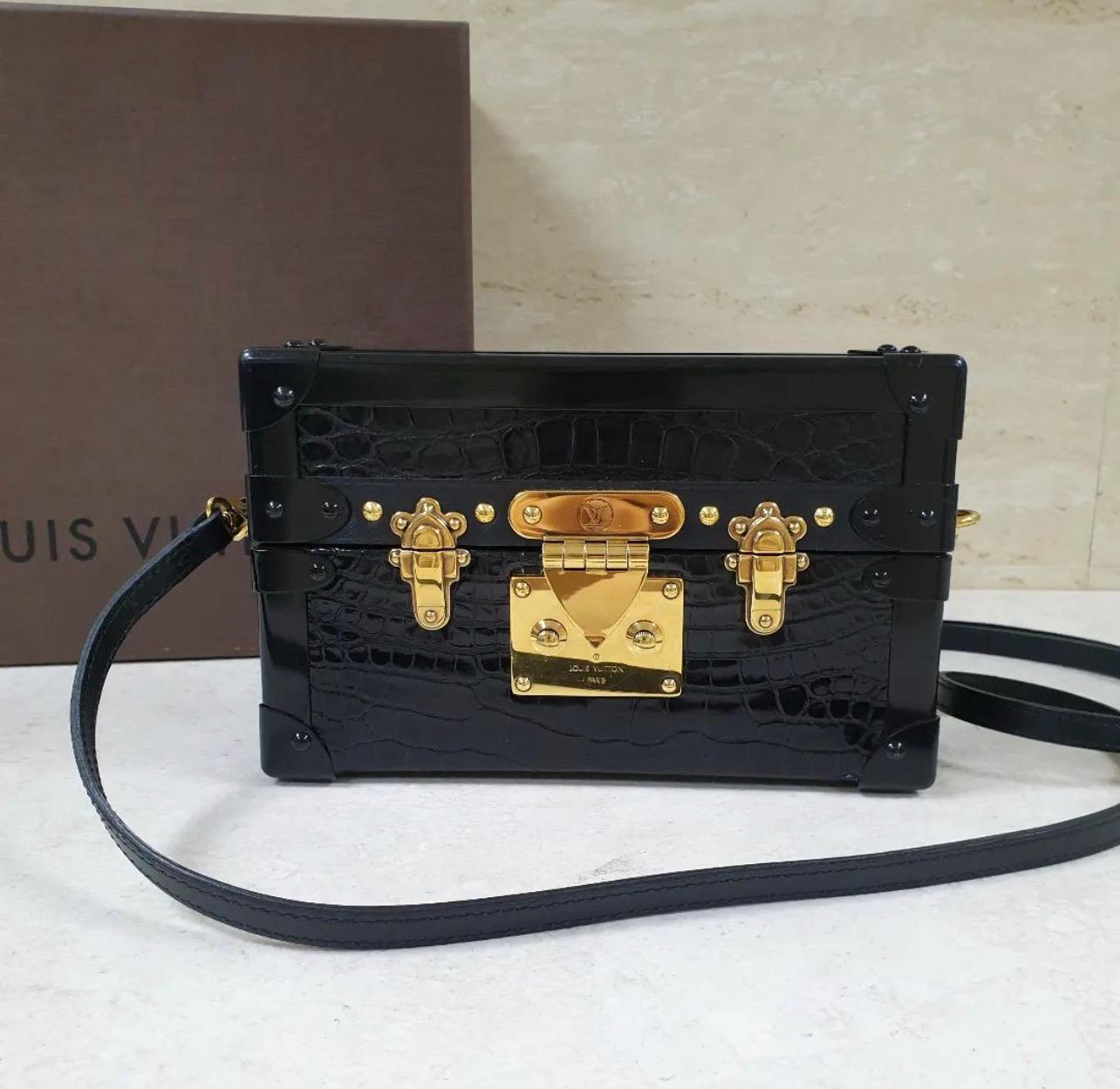 Louis Vuitton Black Petite Malle Handbag Bag In Good Condition For Sale In Krakow, PL
