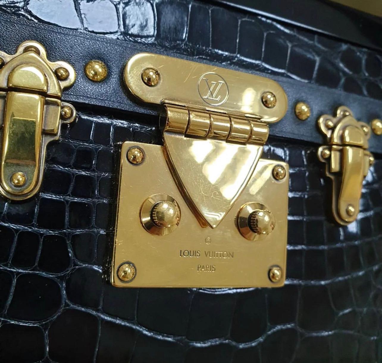 Louis Vuitton Black Petite Malle Handbag Bag For Sale 2