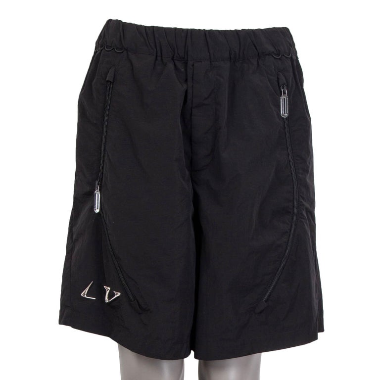 LOUIS VUITTON black polyamide 2054 II BERMUDA Shorts Trousers 40 S
