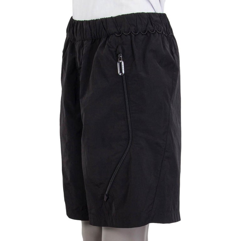 LOUIS VUITTON black polyamide 2054 II BERMUDA Shorts Trousers 40 S at  1stDibs
