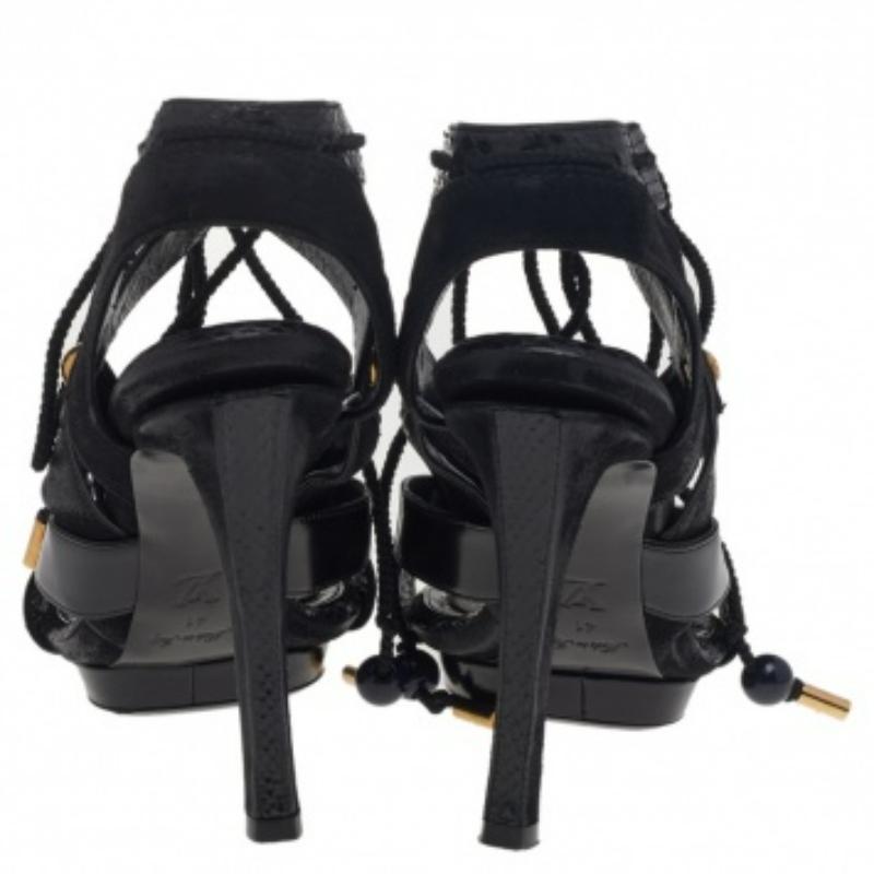 Louis Vuitton Schwarze Python- und Wildleder-Sandalen mit Knöchelkrawatte Größe 41 Damen im Angebot
