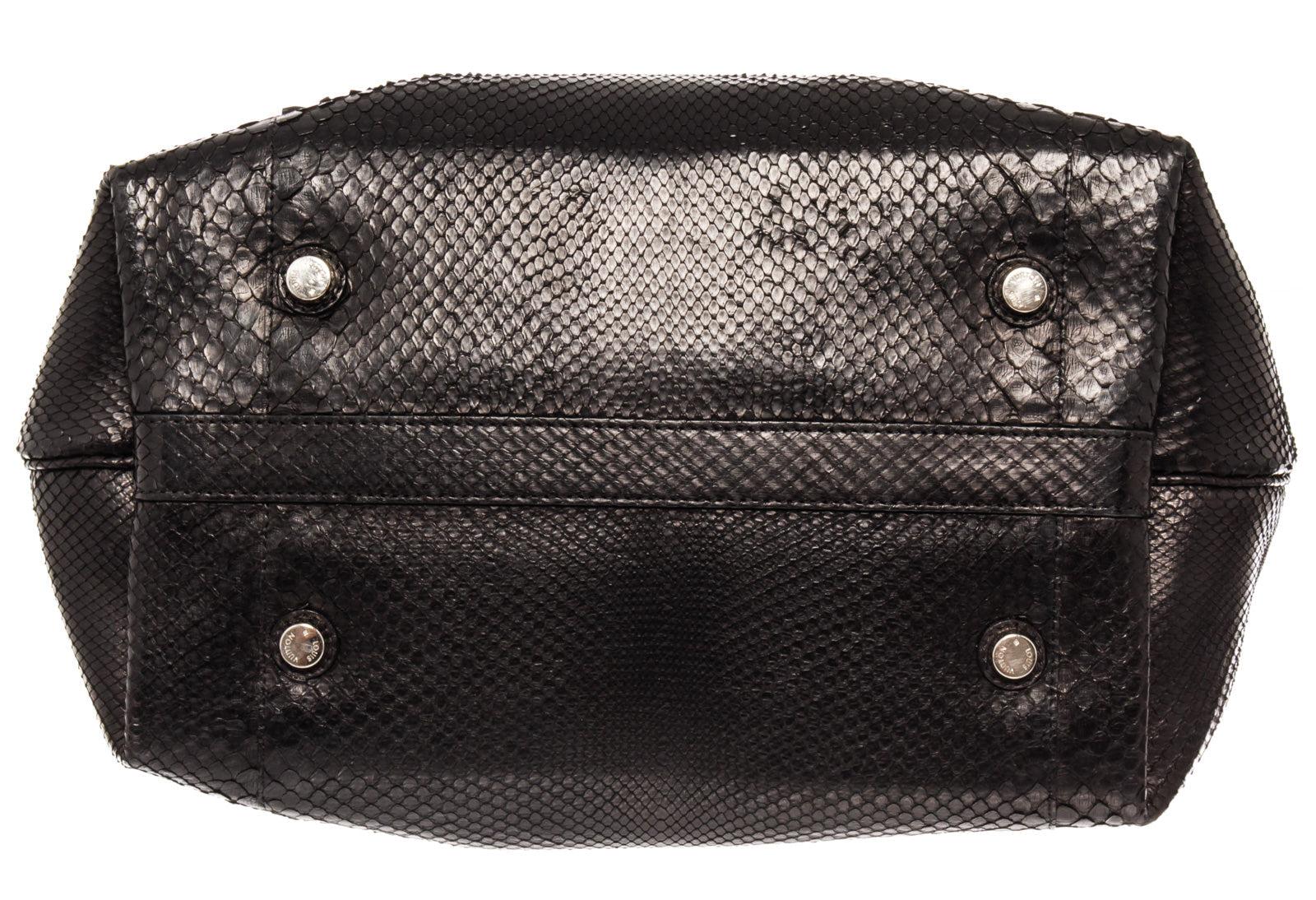 Women's Louis Vuitton Black Python Cirrus MM Shoulder Bag