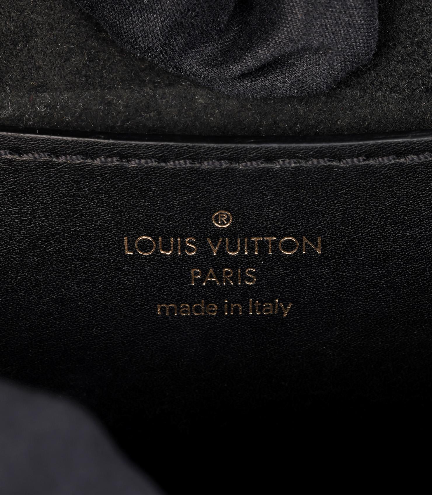 Louis Vuitton Black Quilted Calfskin Leather New Wave Multi Pochette 4