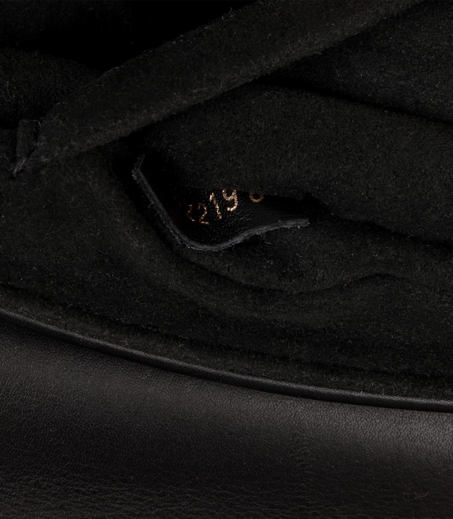 Louis Vuitton Schwarzes gestepptes Kalbsleder Patches New Wave Chain MM im Angebot 6