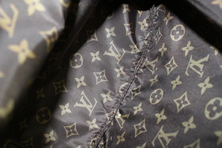 Louis Vuitton Black Puffer Monogram Pillow Onthego GM 2way 5LV0509 For Sale  at 1stDibs