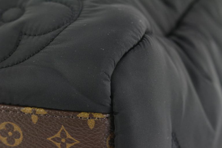 Louis Vuitton Silver Quilted Monogram Puffer Onthego Pillow 3LK0301 –  Bagriculture