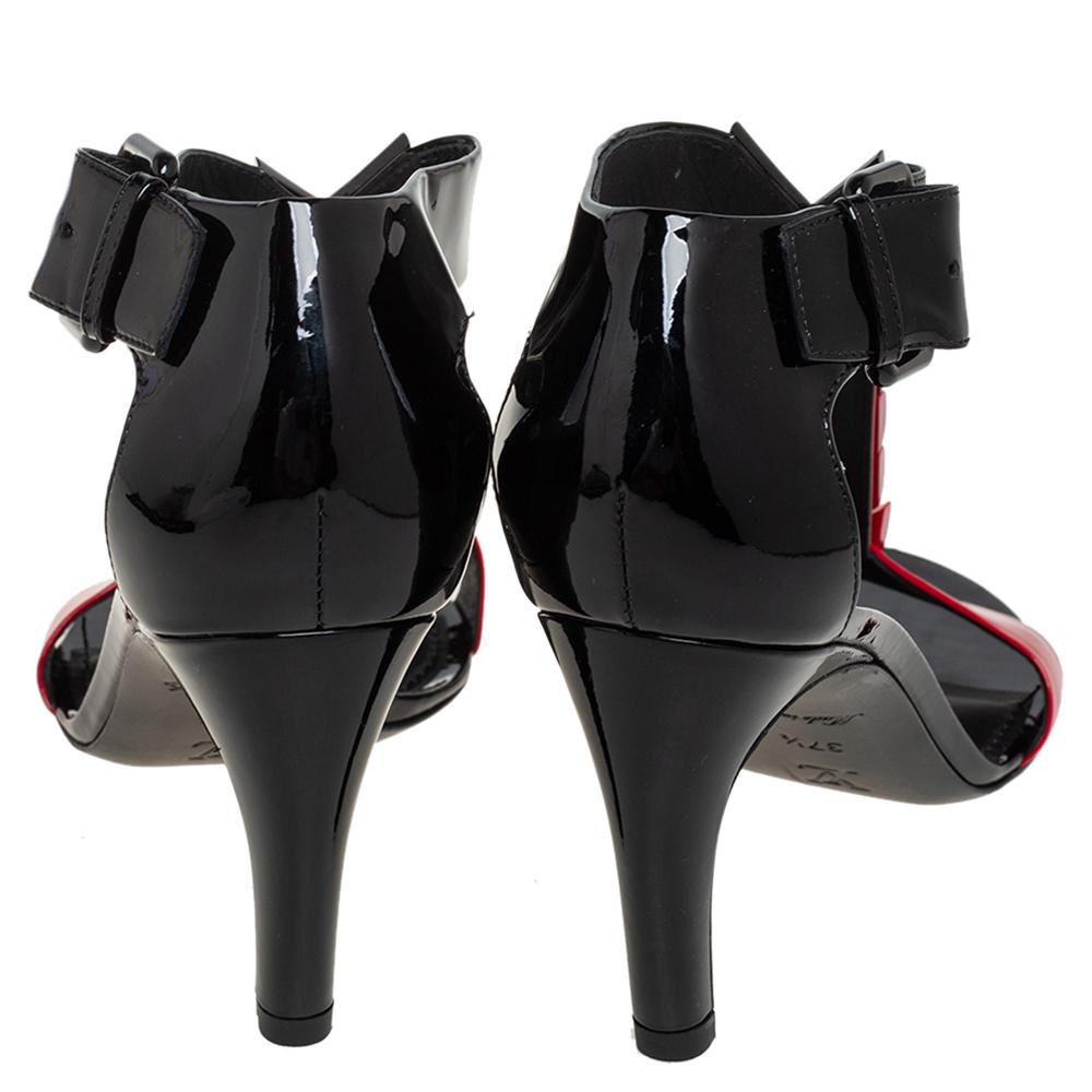 Louis Vuitton Black/Red Patent Leather Bright Shades Sandals Size 37.5 In Excellent Condition In Dubai, Al Qouz 2