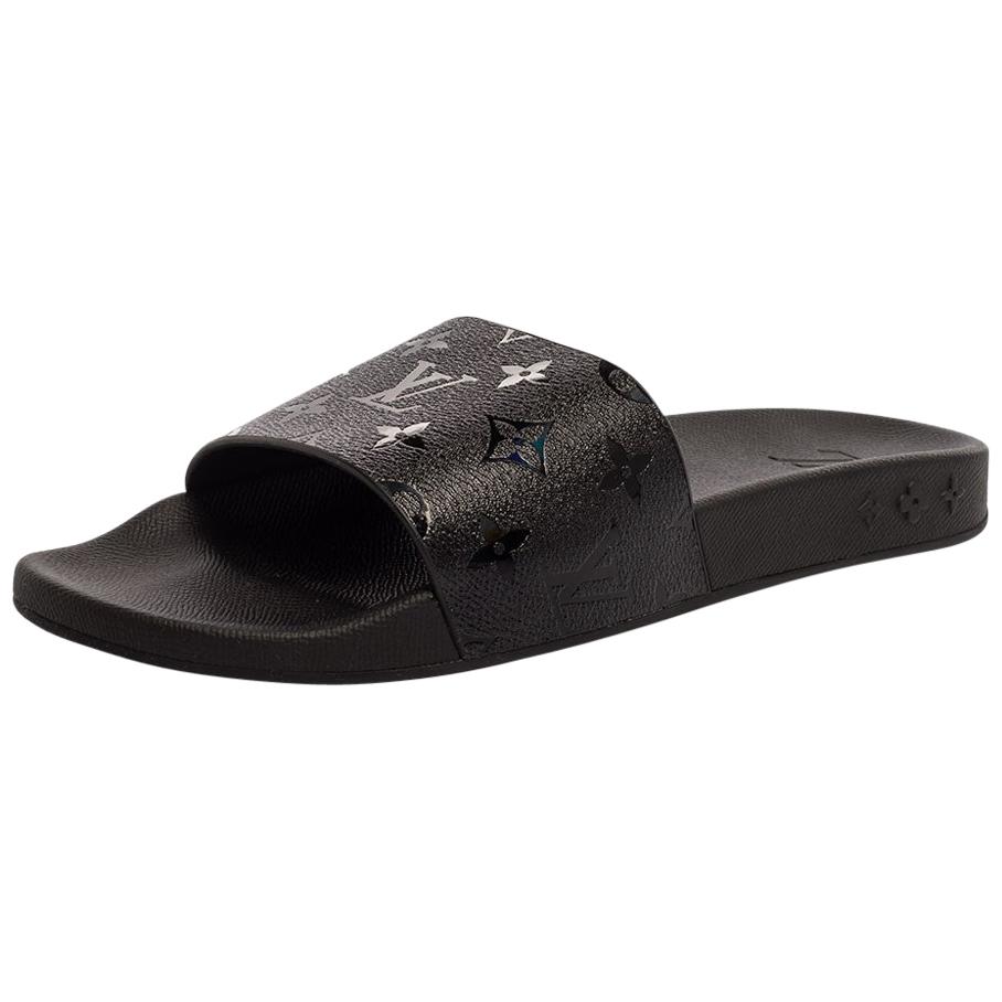 Sandals Louis Vuitton Black size 7 UK in Rubber - 29657955