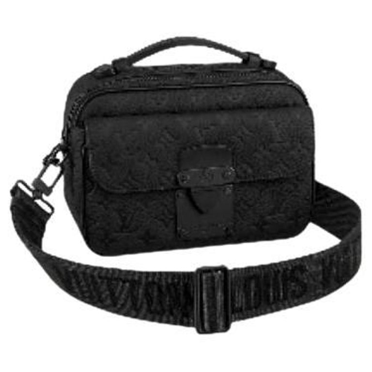 Louis Vuitton Black Sac Messenger S Lock For Sale at 1stDibs