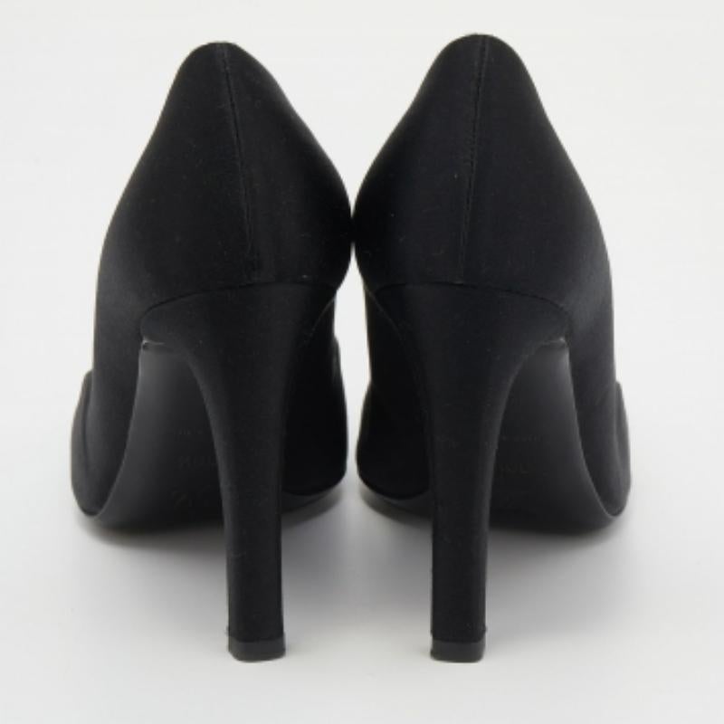 Louis Vuitton Black Satin Crystal Embellished Square Toe Pumps Size 39.5 For Sale 3