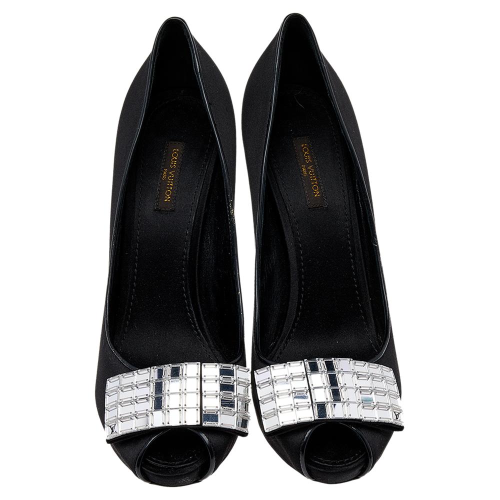 Louis Vuitton Black Satin Embellished Peep Toe Pumps Size 39 For Sale 3