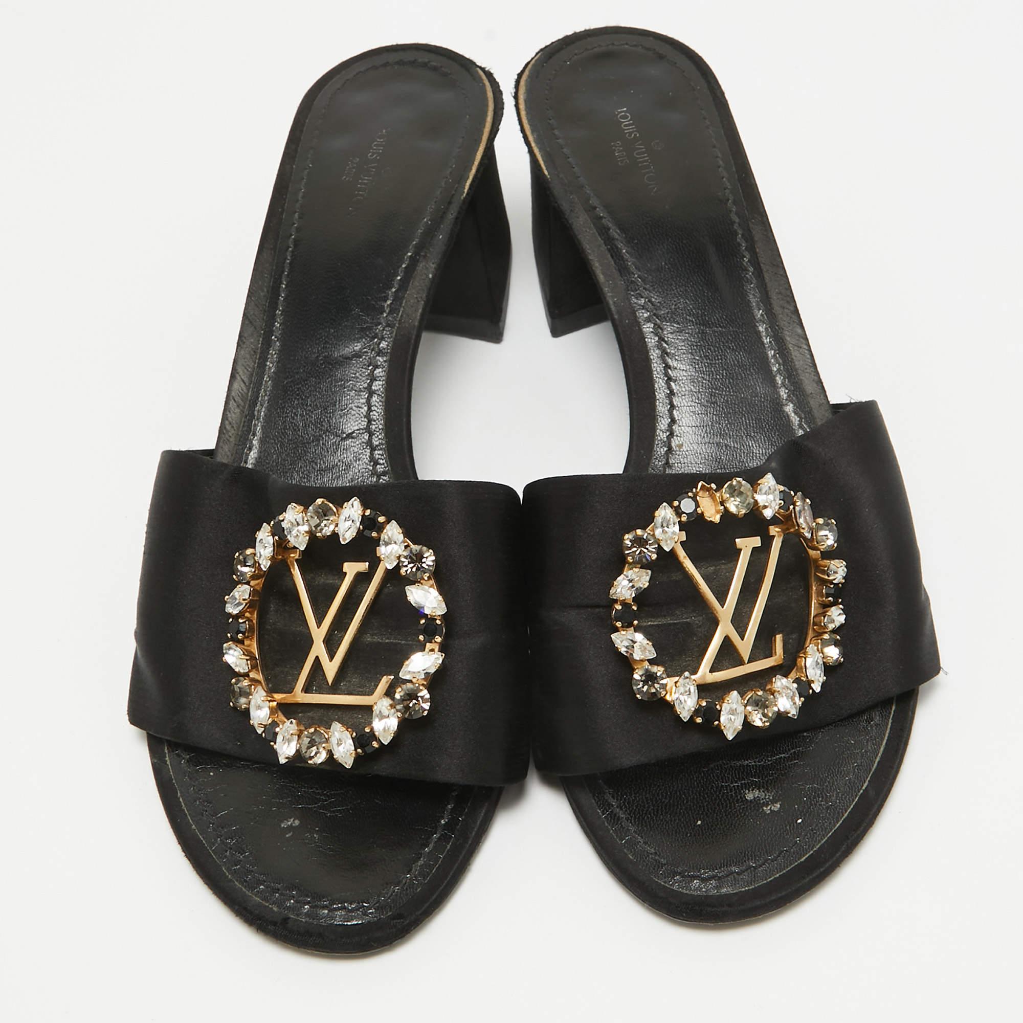 Louis Vuitton Black Satin Madeleine Slide Sandals Size 39 In Fair Condition In Dubai, Al Qouz 2