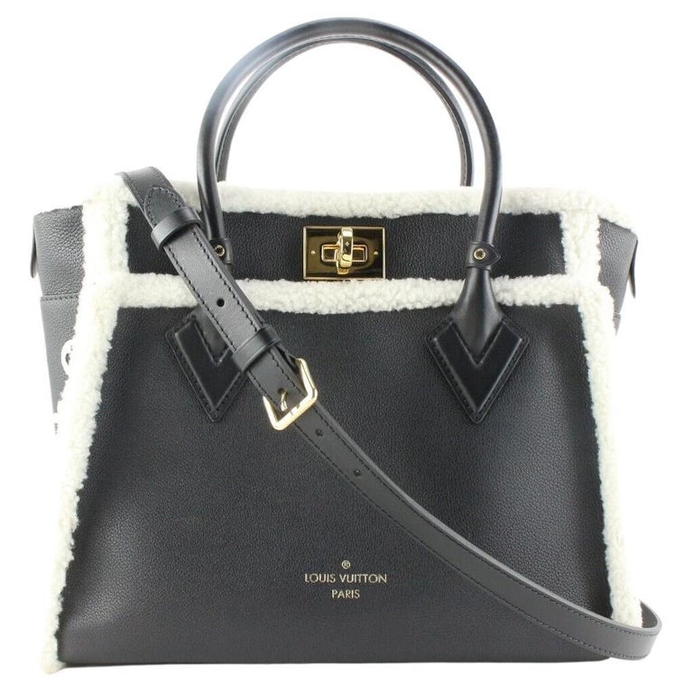 Louis Vuitton On My Side Tote Leather with Shearling MM For Sale at 1stDibs